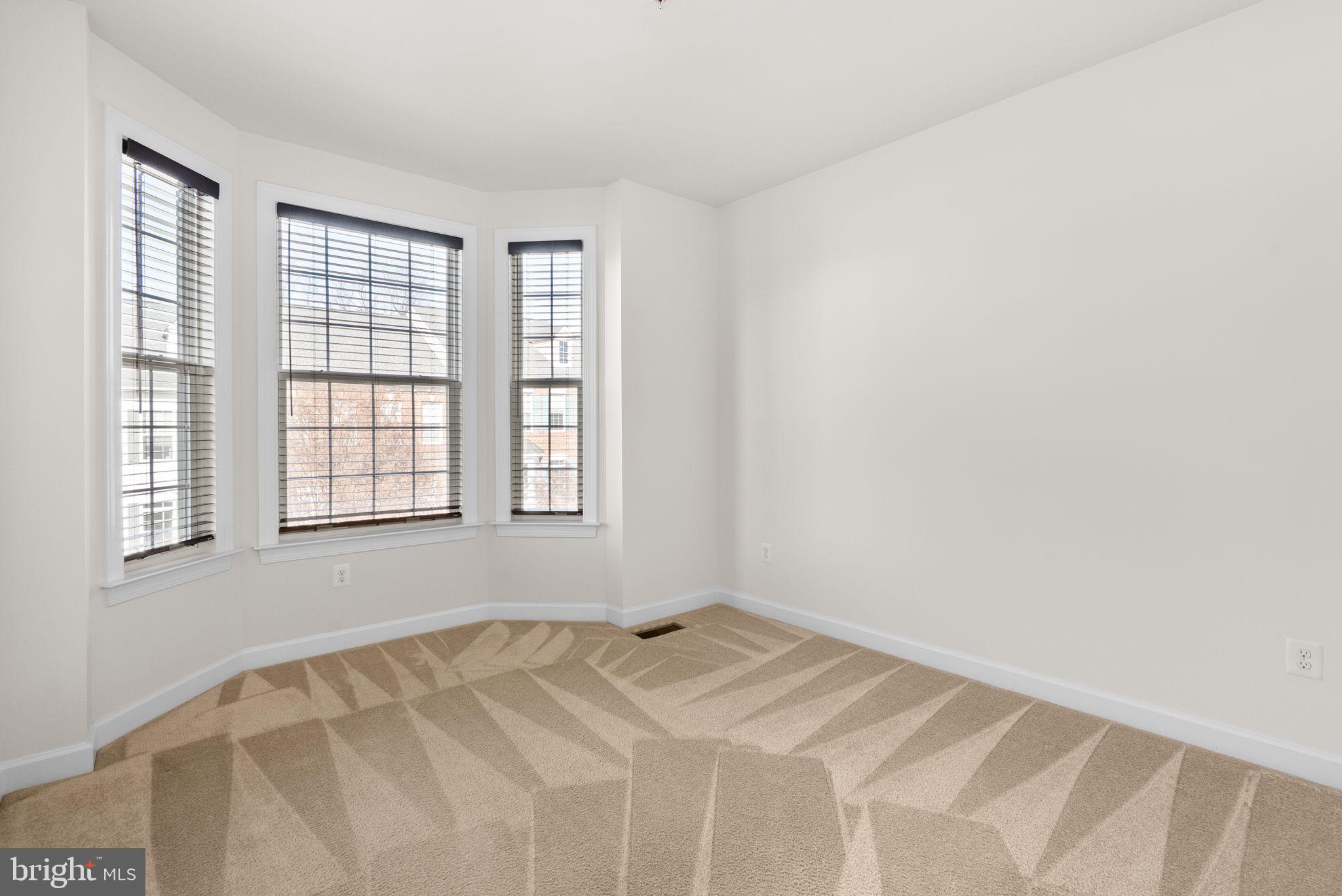 QUINCE ORCHARD PARK - Residential