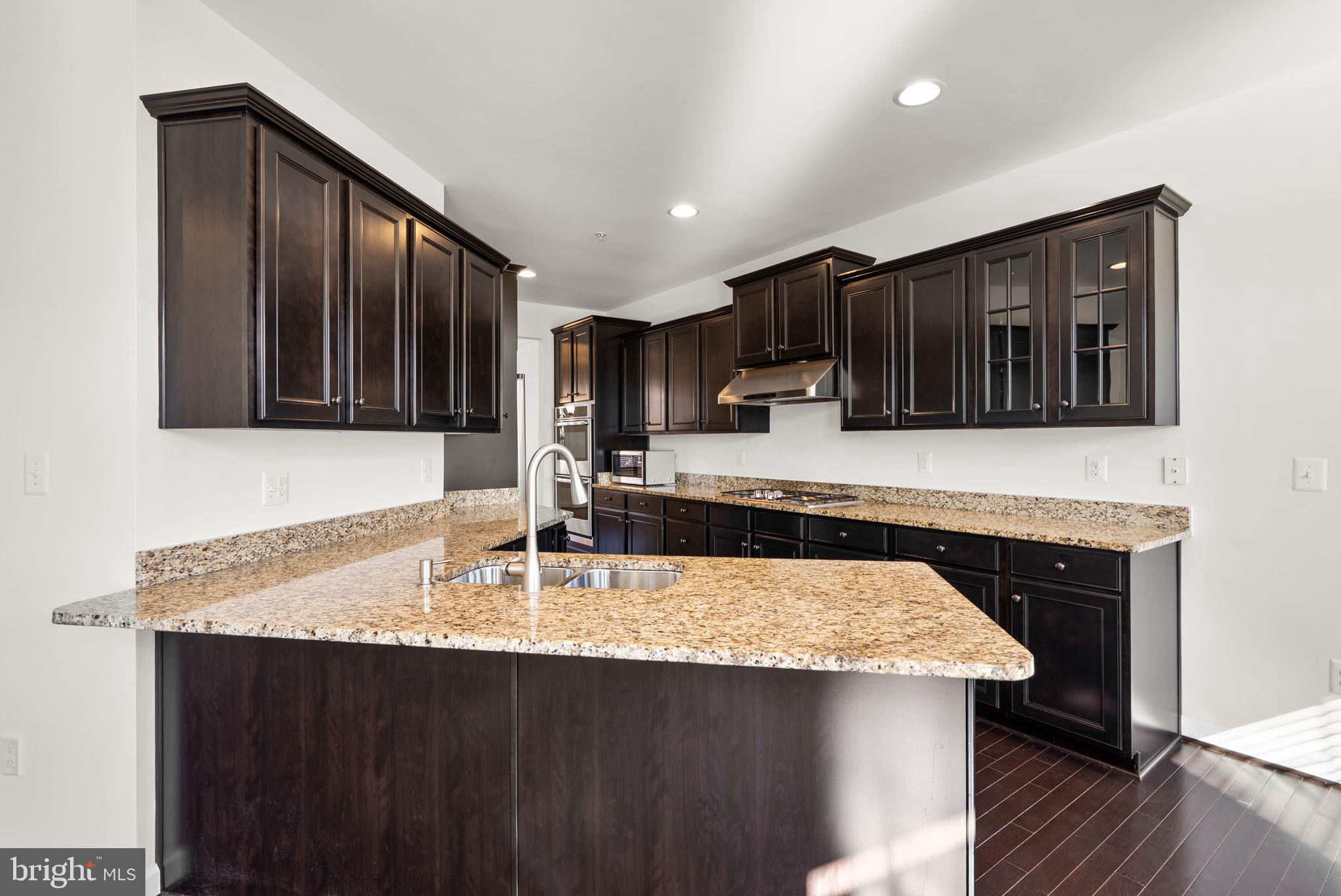 QUINCE ORCHARD PARK - Residential