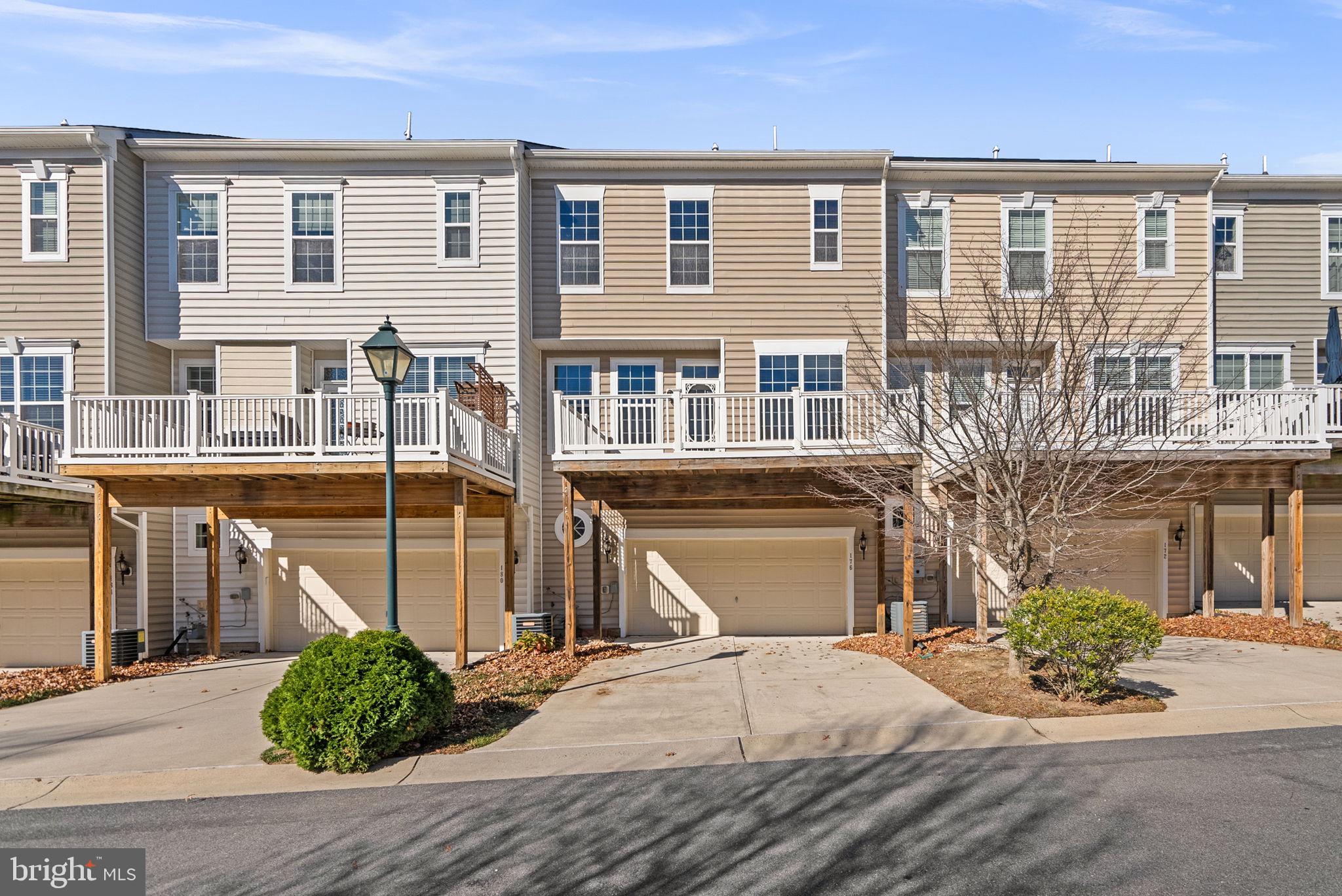 QUINCE ORCHARD PARK - Residential