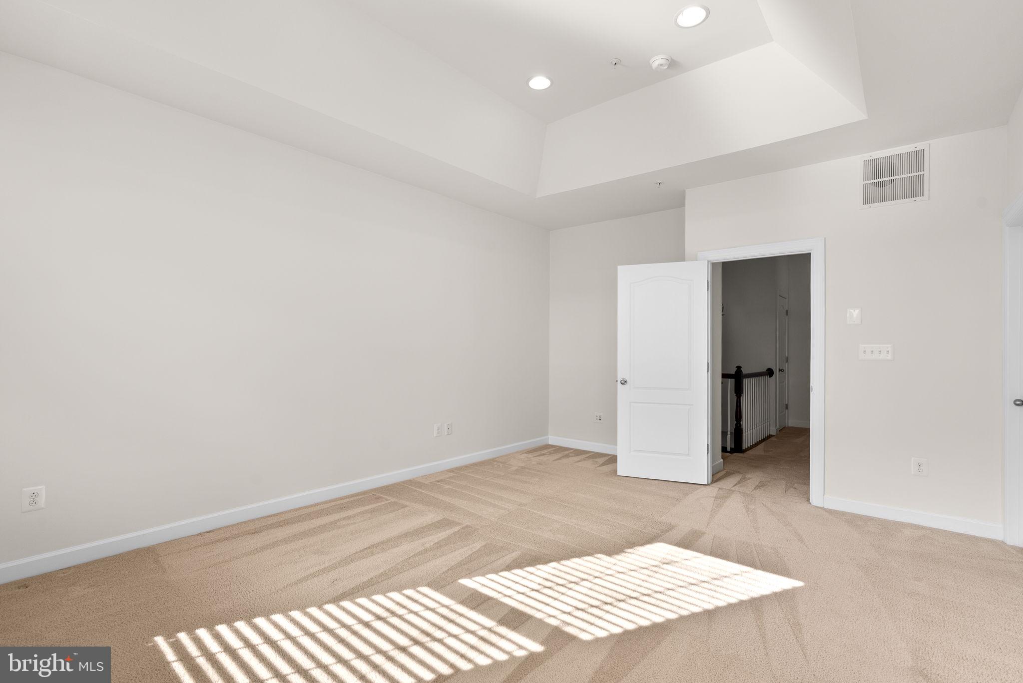 QUINCE ORCHARD PARK - Residential