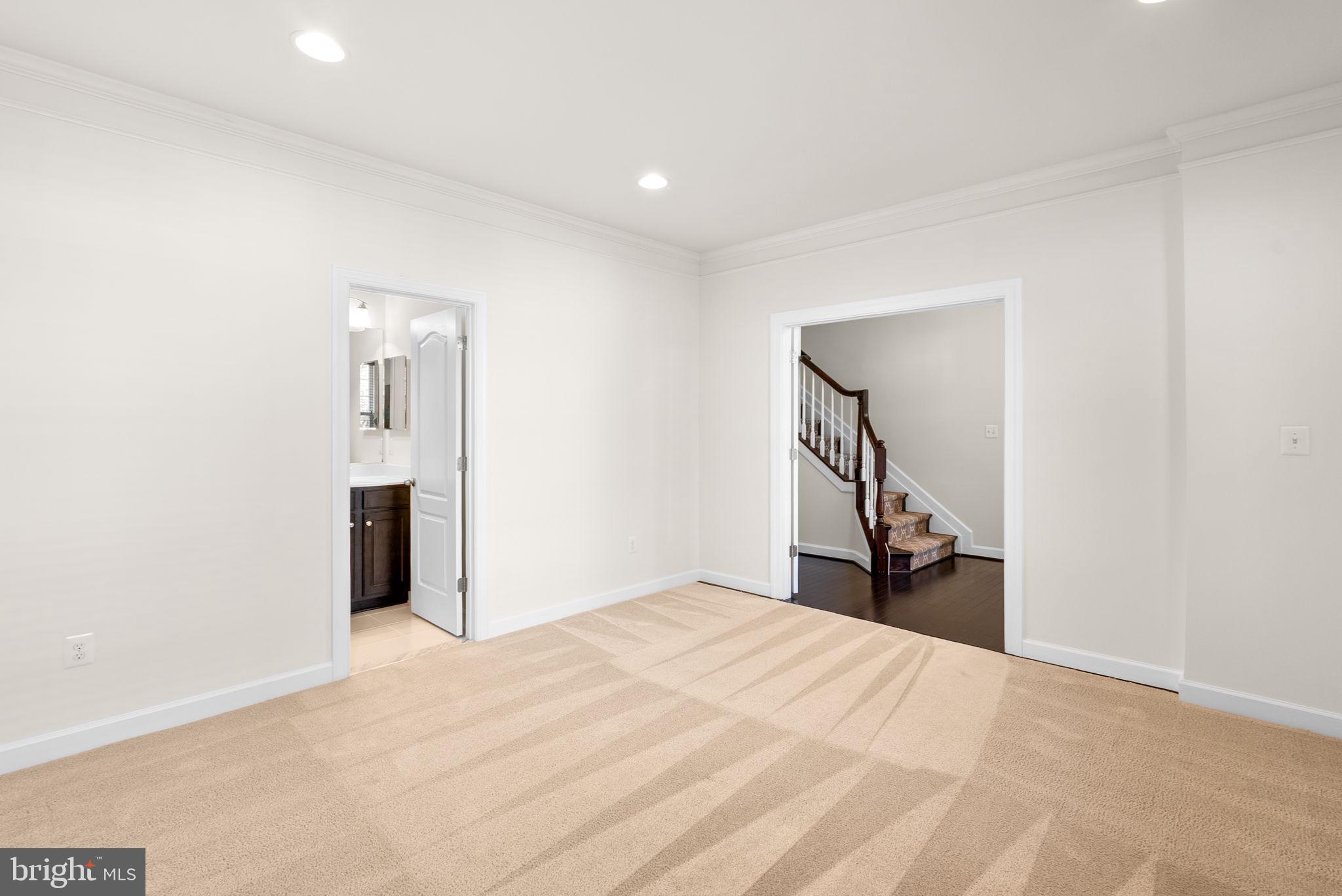 QUINCE ORCHARD PARK - Residential