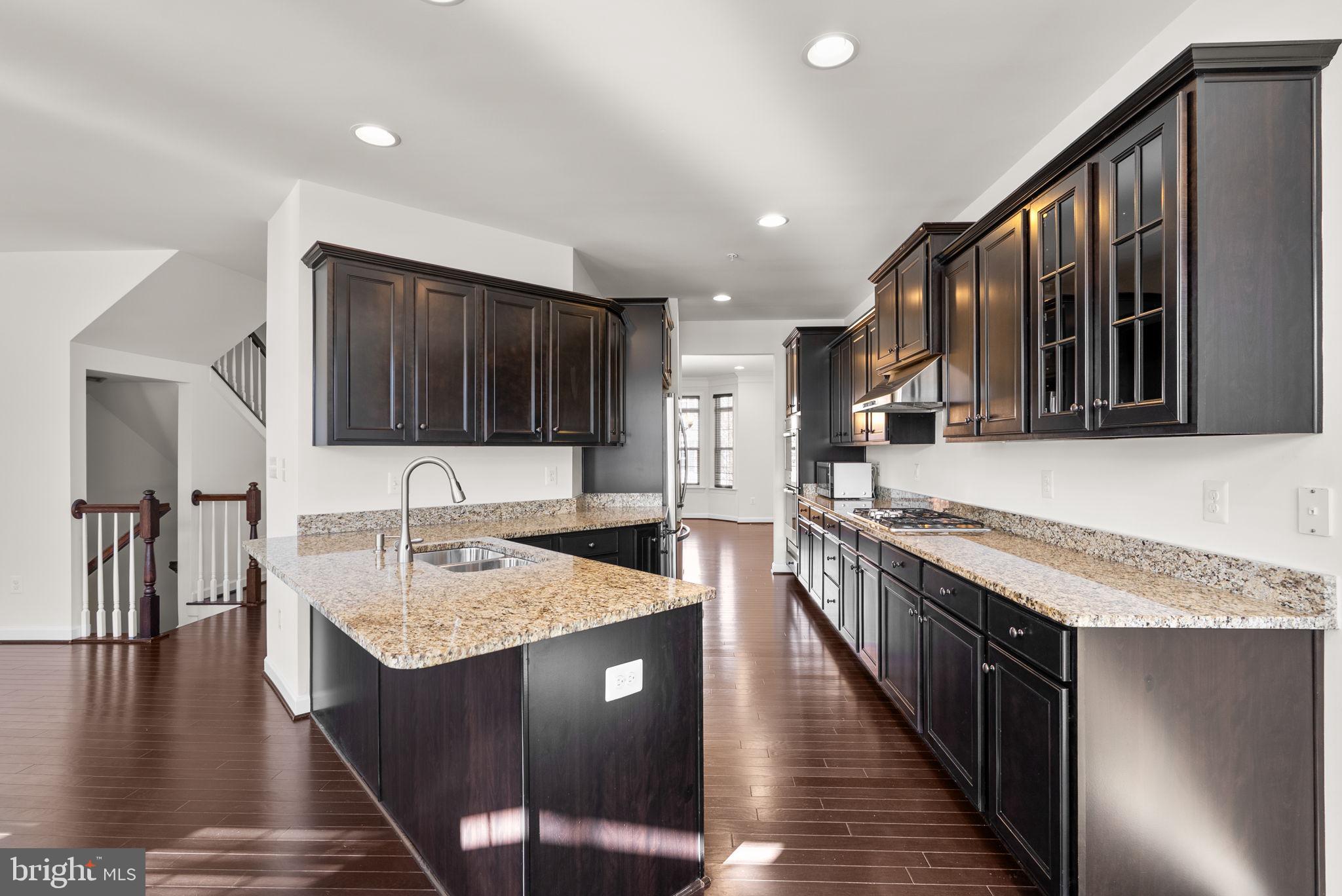 QUINCE ORCHARD PARK - Residential