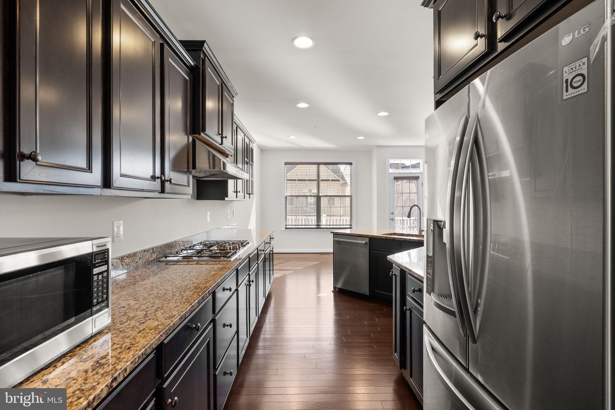 QUINCE ORCHARD PARK - Residential