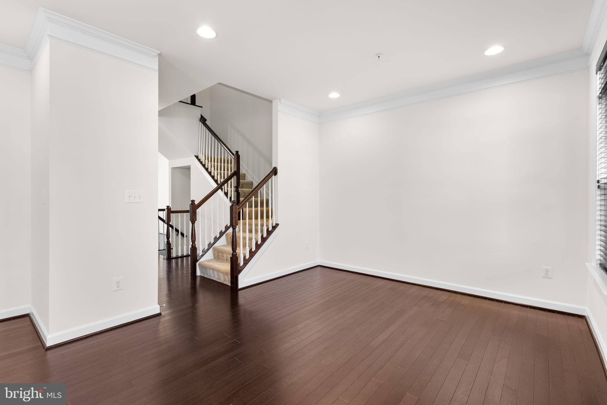 QUINCE ORCHARD PARK - Residential