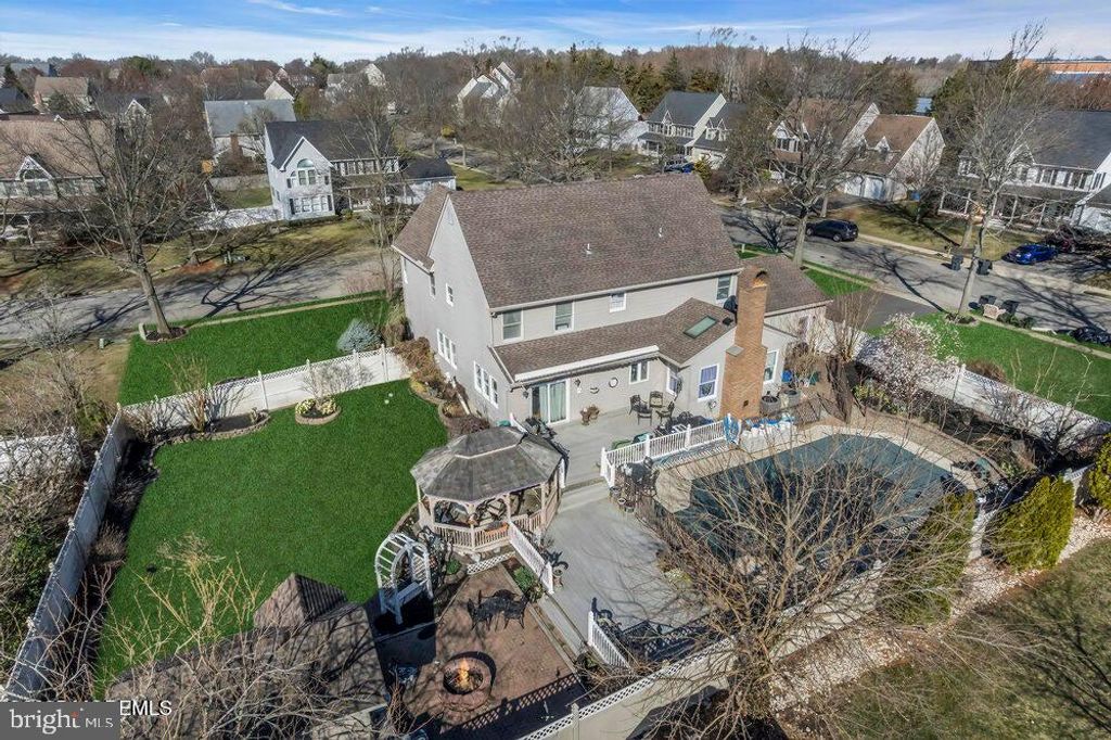 listing image 43