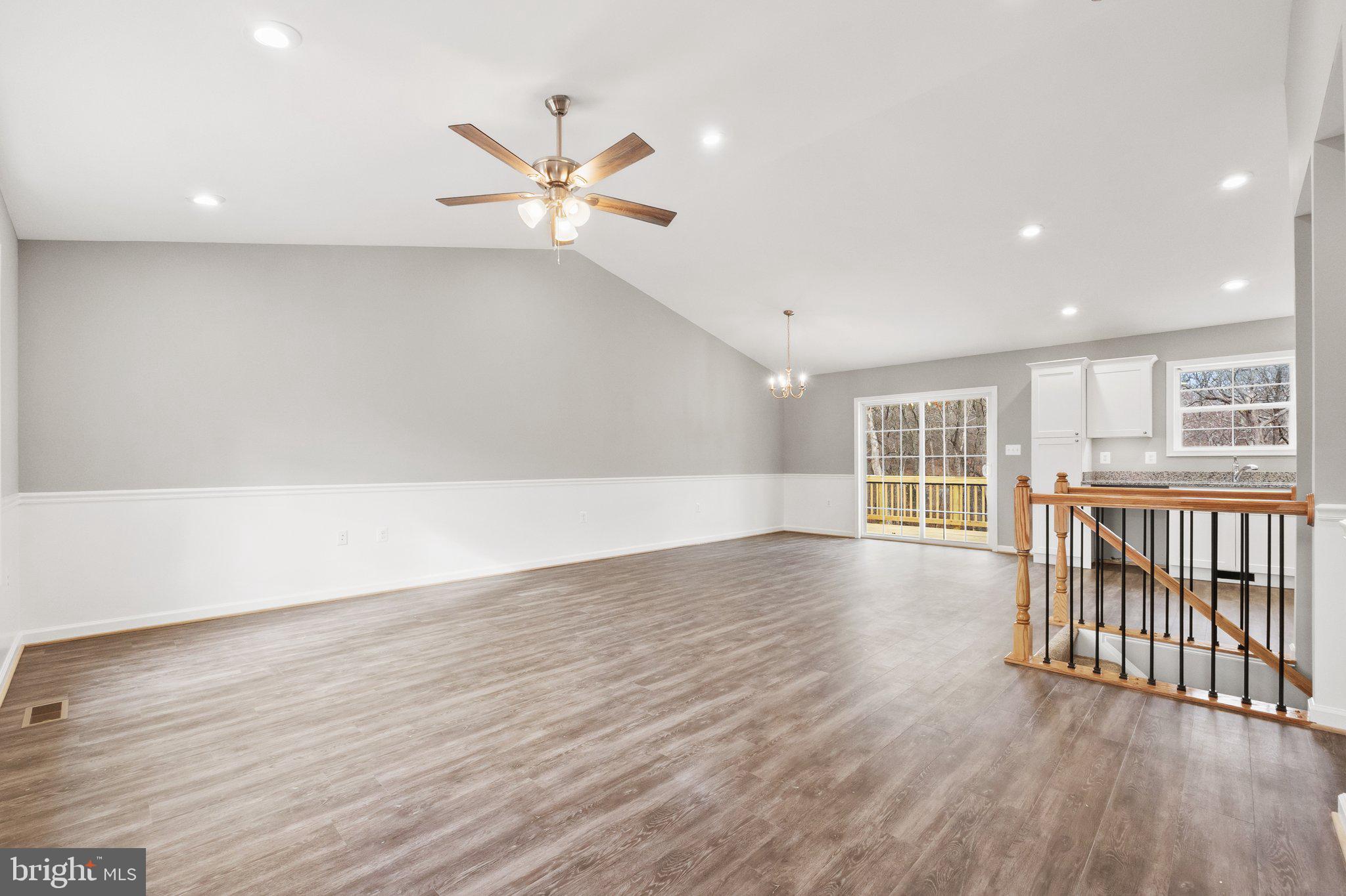 RIVER VIEW PARK - Residential