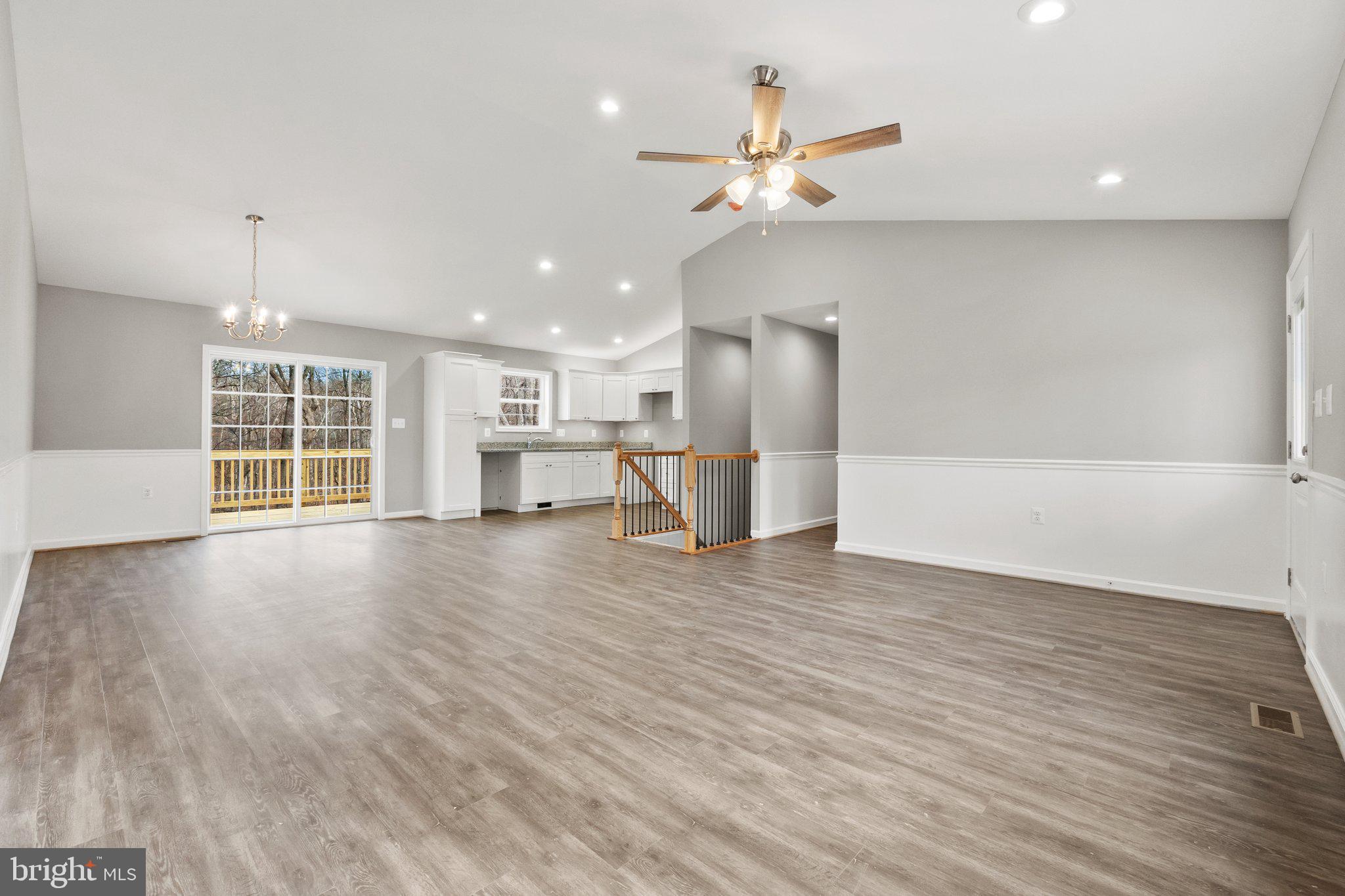 RIVER VIEW PARK - Residential