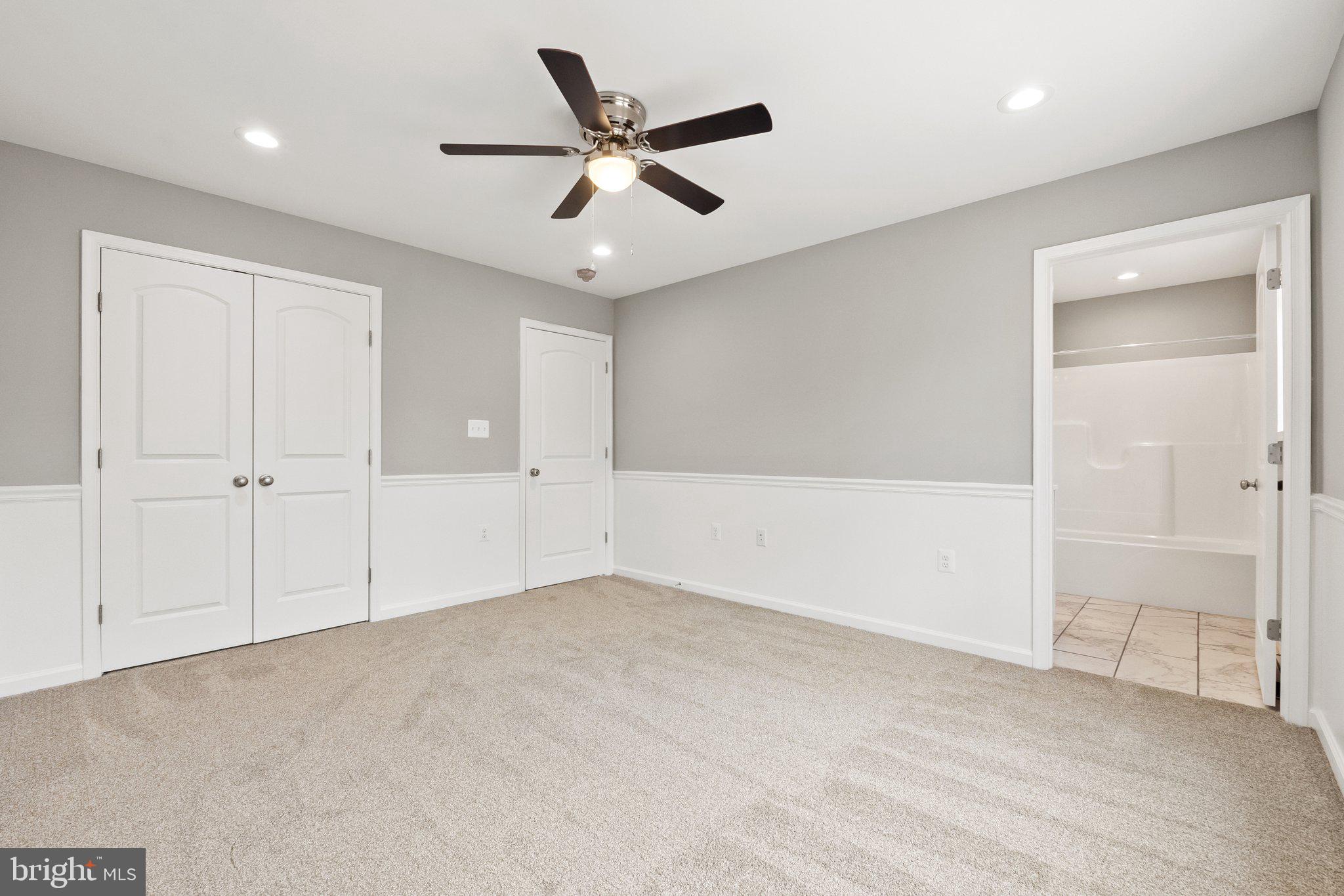 RIVER VIEW PARK - Residential