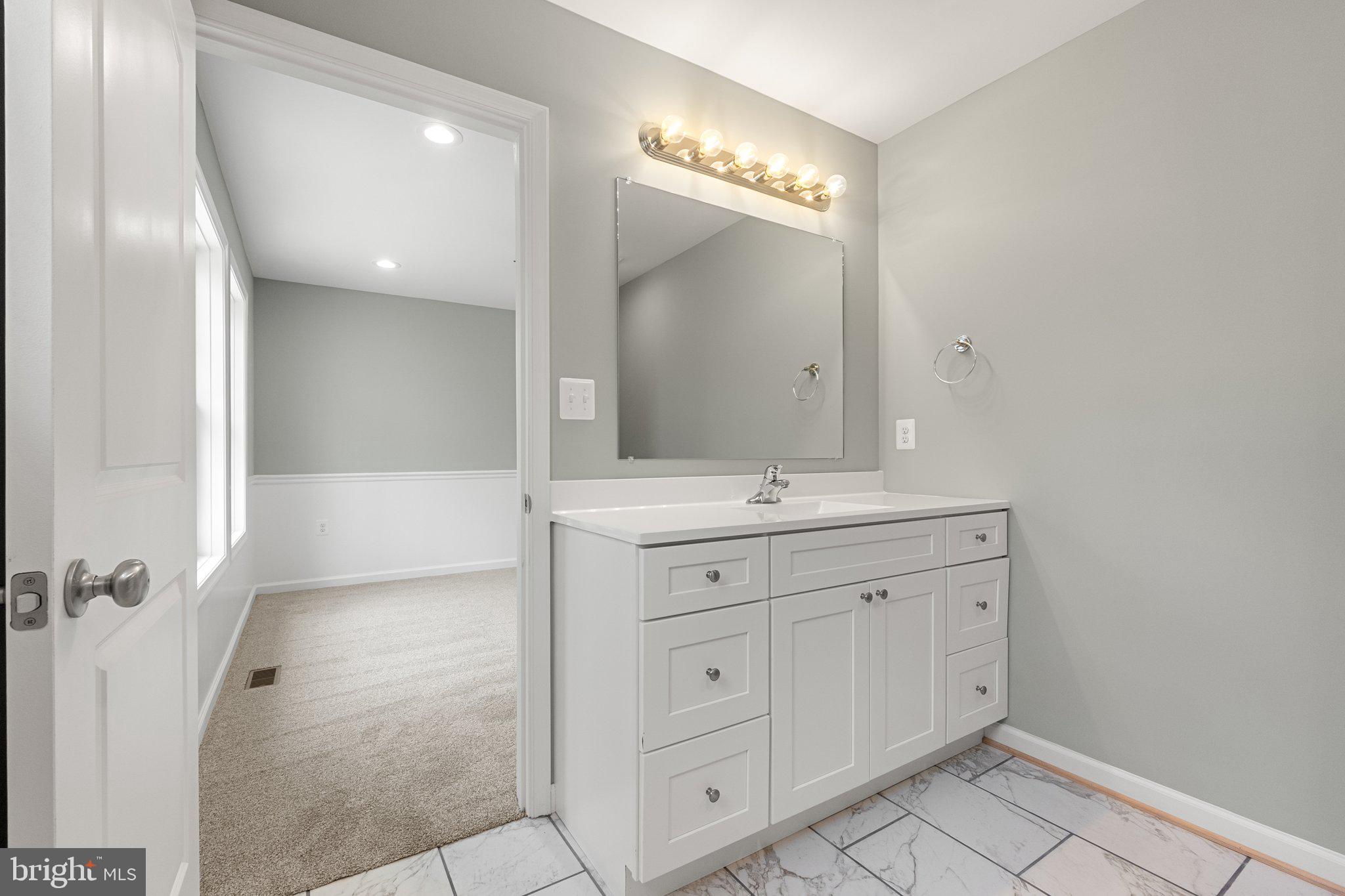 RIVER VIEW PARK - Residential