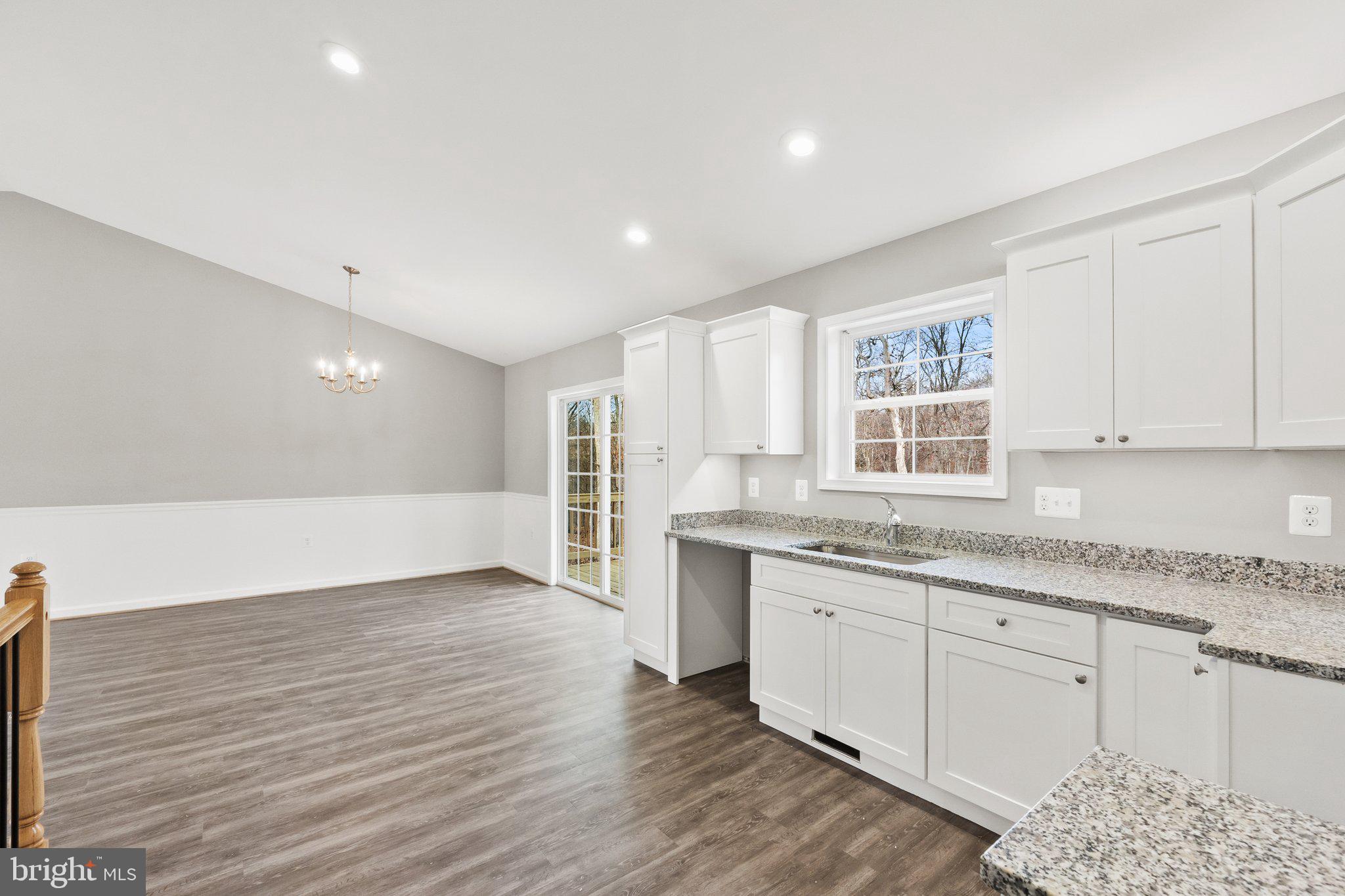 RIVER VIEW PARK - Residential