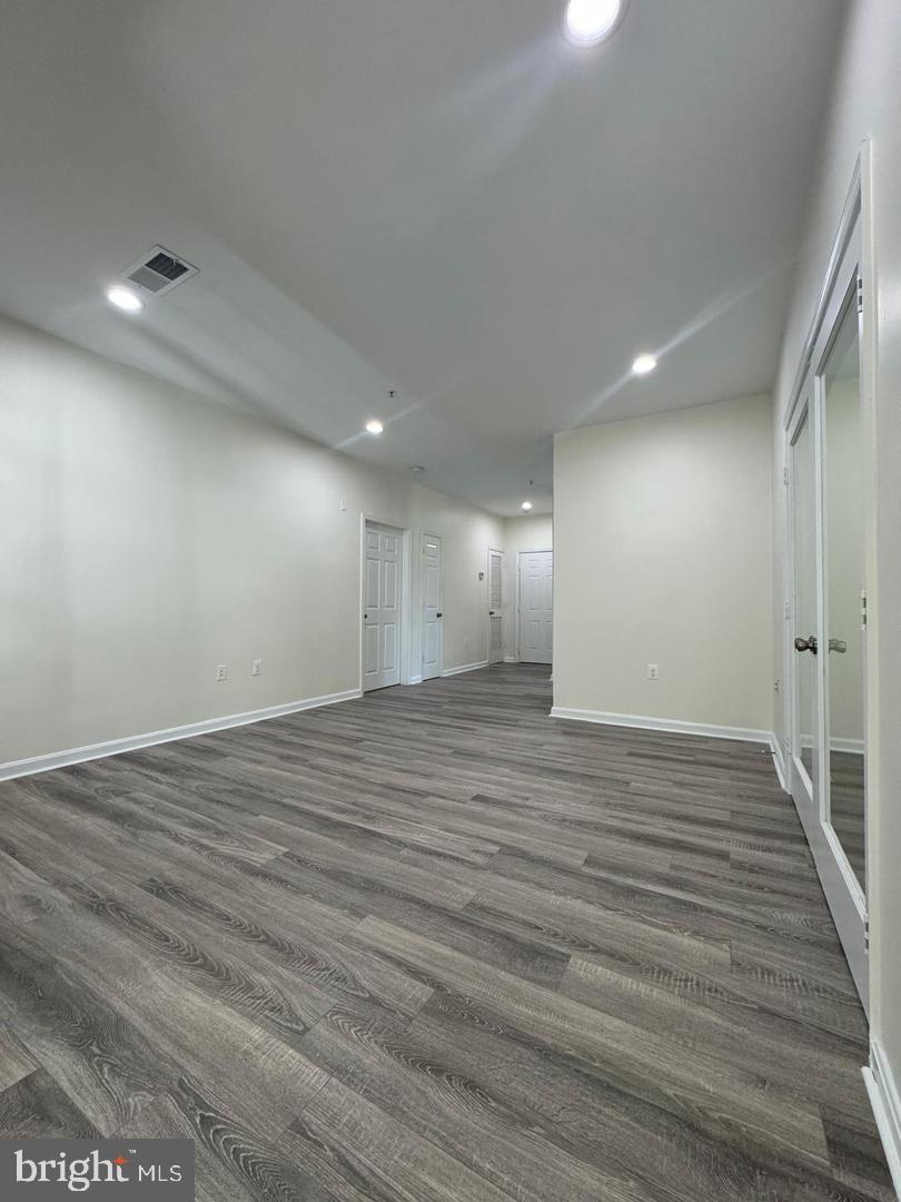15607 EVERGLADE LANE B203