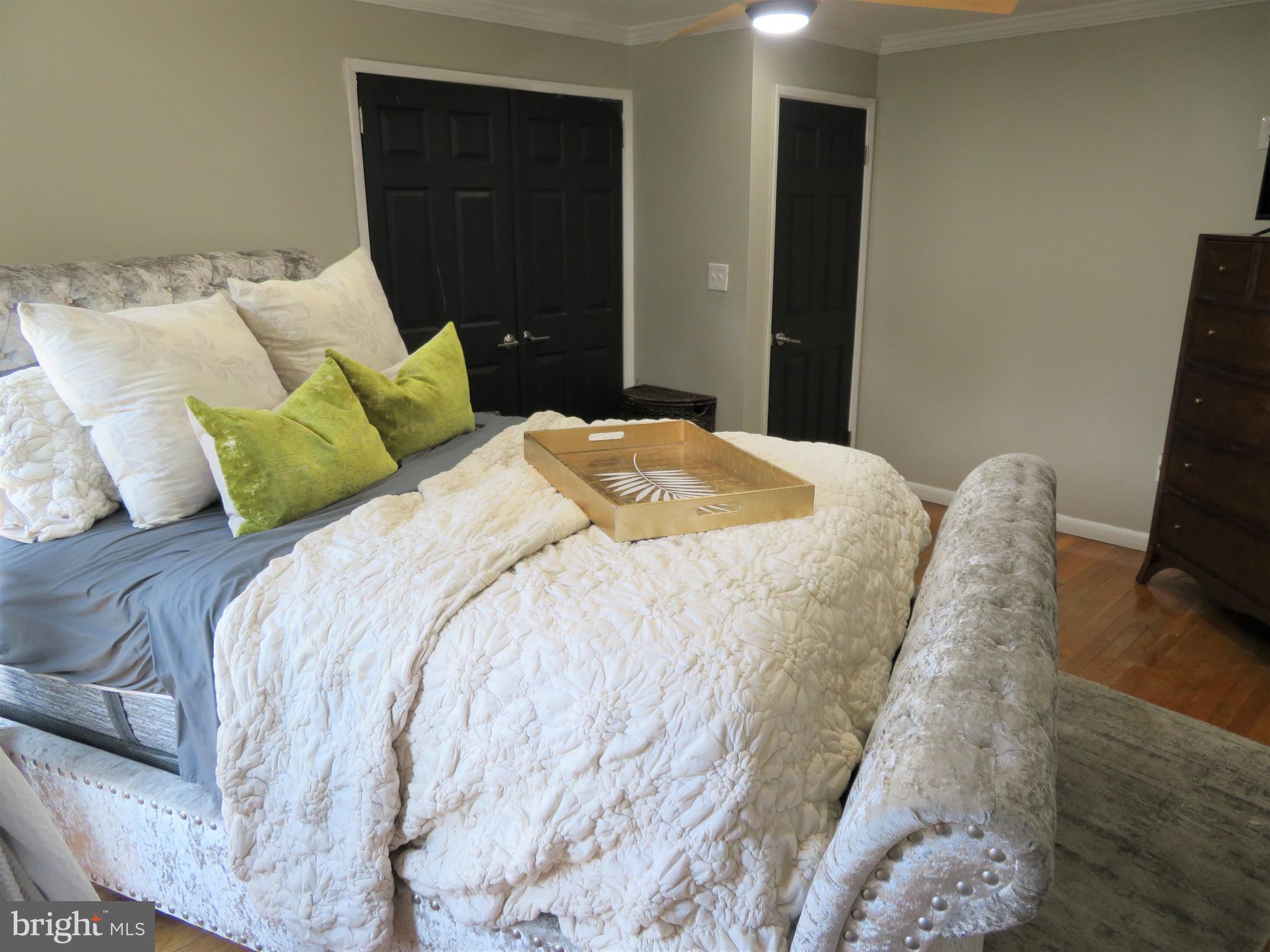 WINDSOR  MILL - Residential