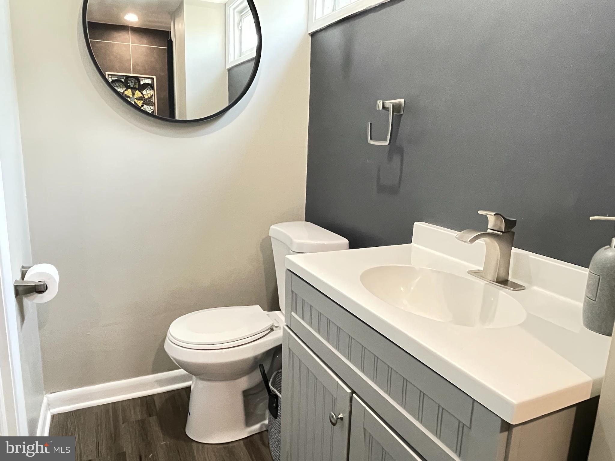 WINDSOR  MILL - Residential