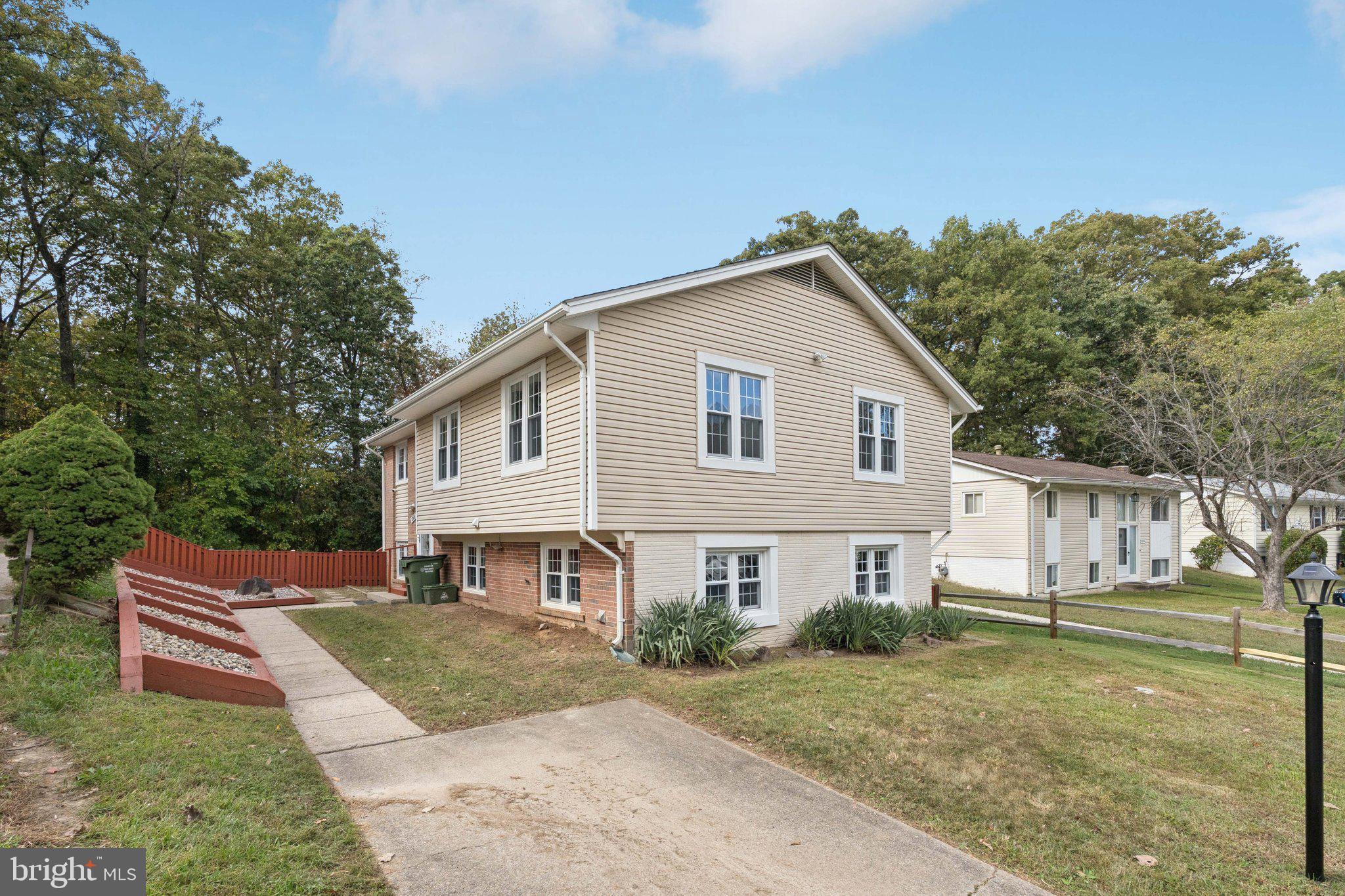 LAKE RIDGE - Residential