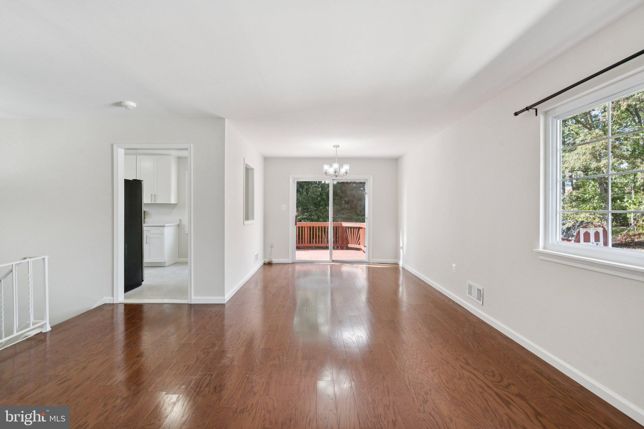 LAKE RIDGE - Residential