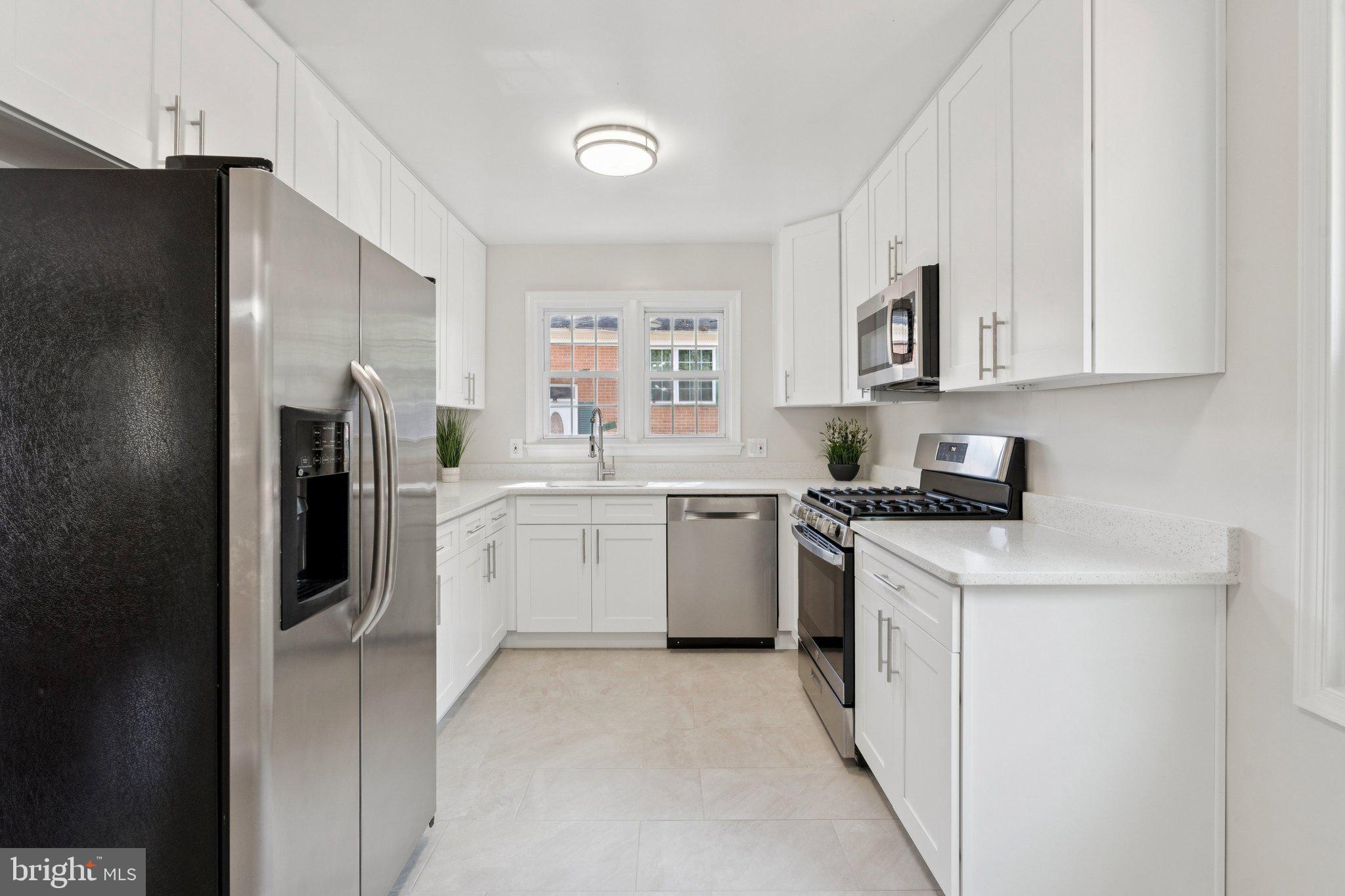 LAKE RIDGE - Residential