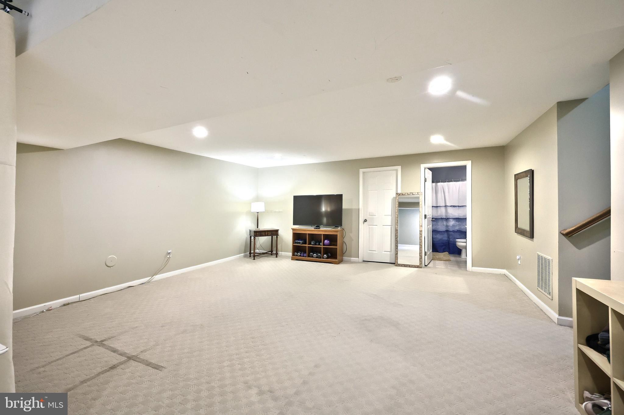 SHERWOOD FOREST II - Residential