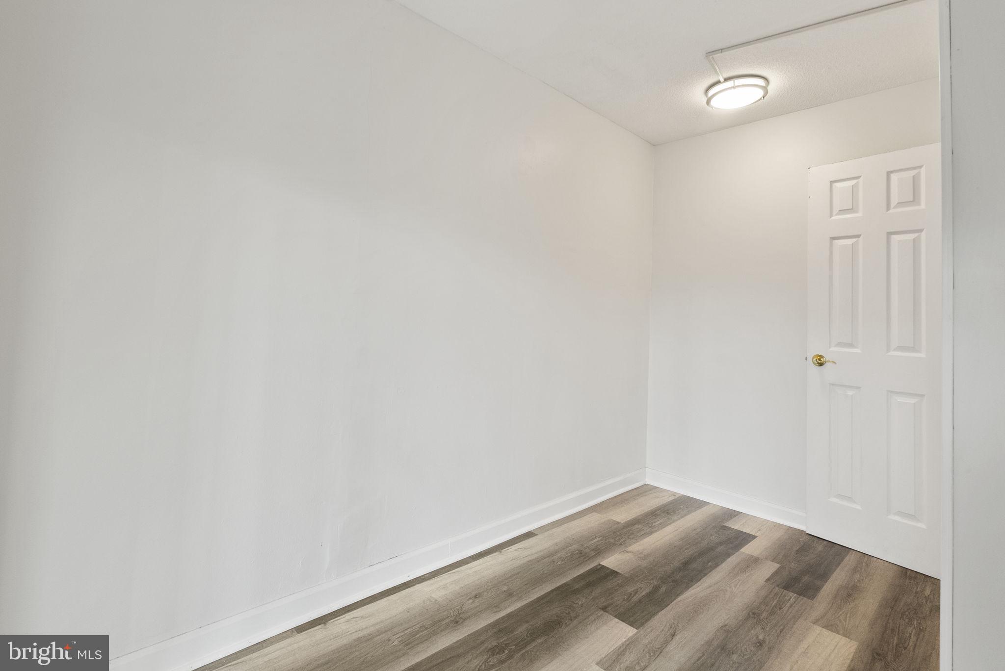 THE CARLTON - Residential