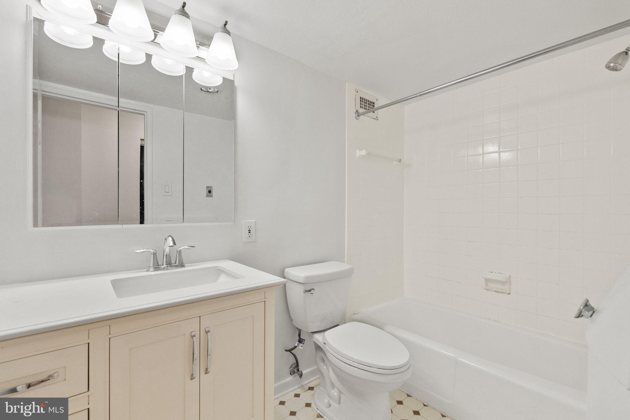 THE CARLTON - Residential