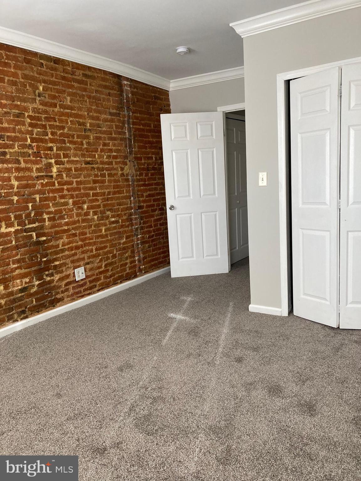 WASHINGTON VILLAGE - Residential Lease