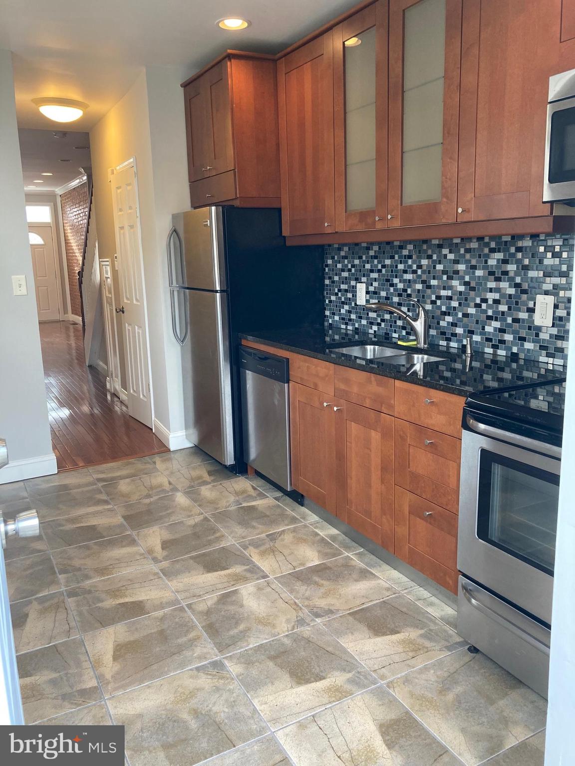 WASHINGTON VILLAGE - Residential Lease