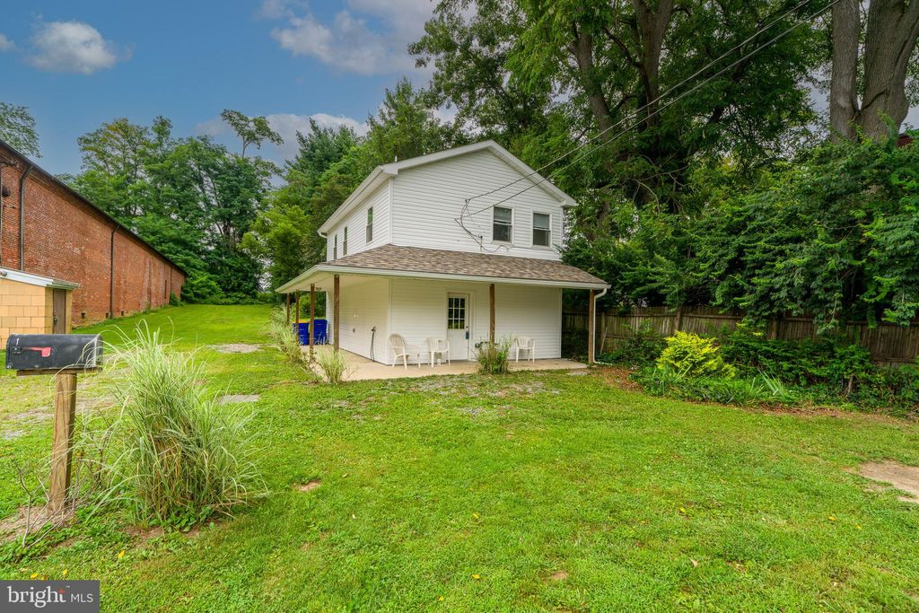 Photo of 141 W Frederick Street, MILLERSVILLE, PA 17551 (MLS # PALA2075132)