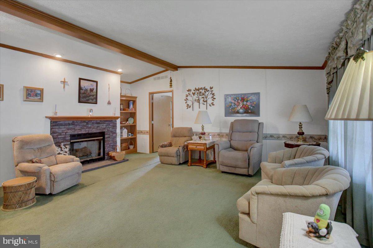 MAIZEFIELD COMMUNITY - Residential