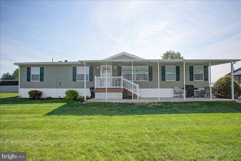 Mobile Home For Sale - 12 Maizefield Drive #12<br/> SHIPPENSBURG, PA 17257