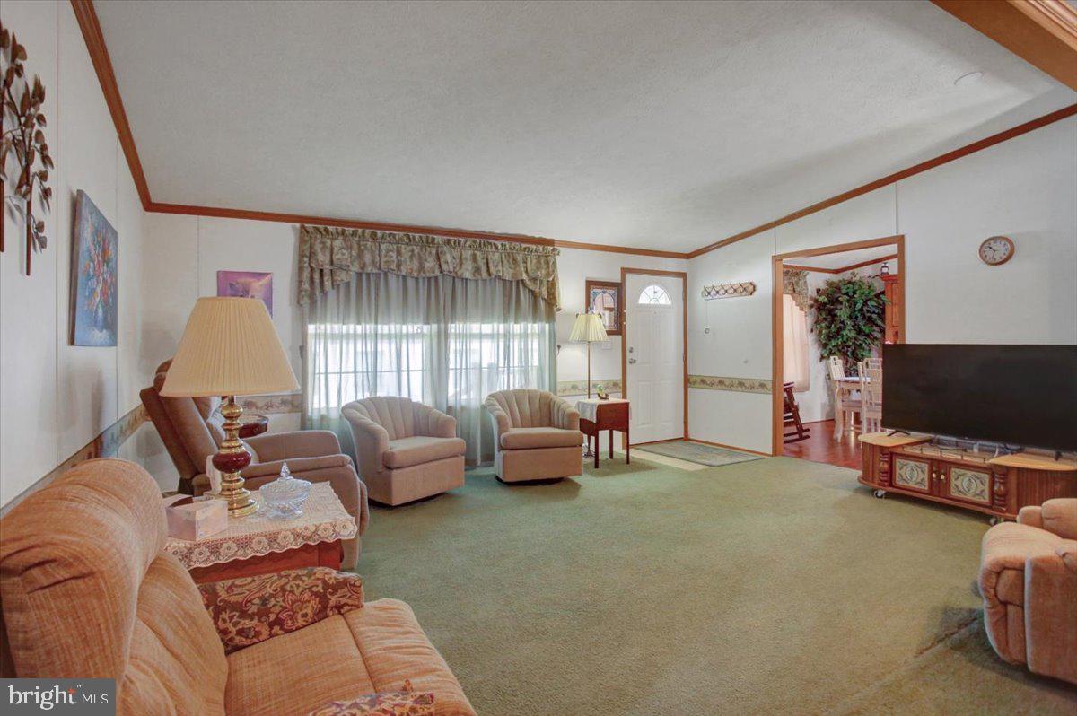 MAIZEFIELD COMMUNITY - Residential