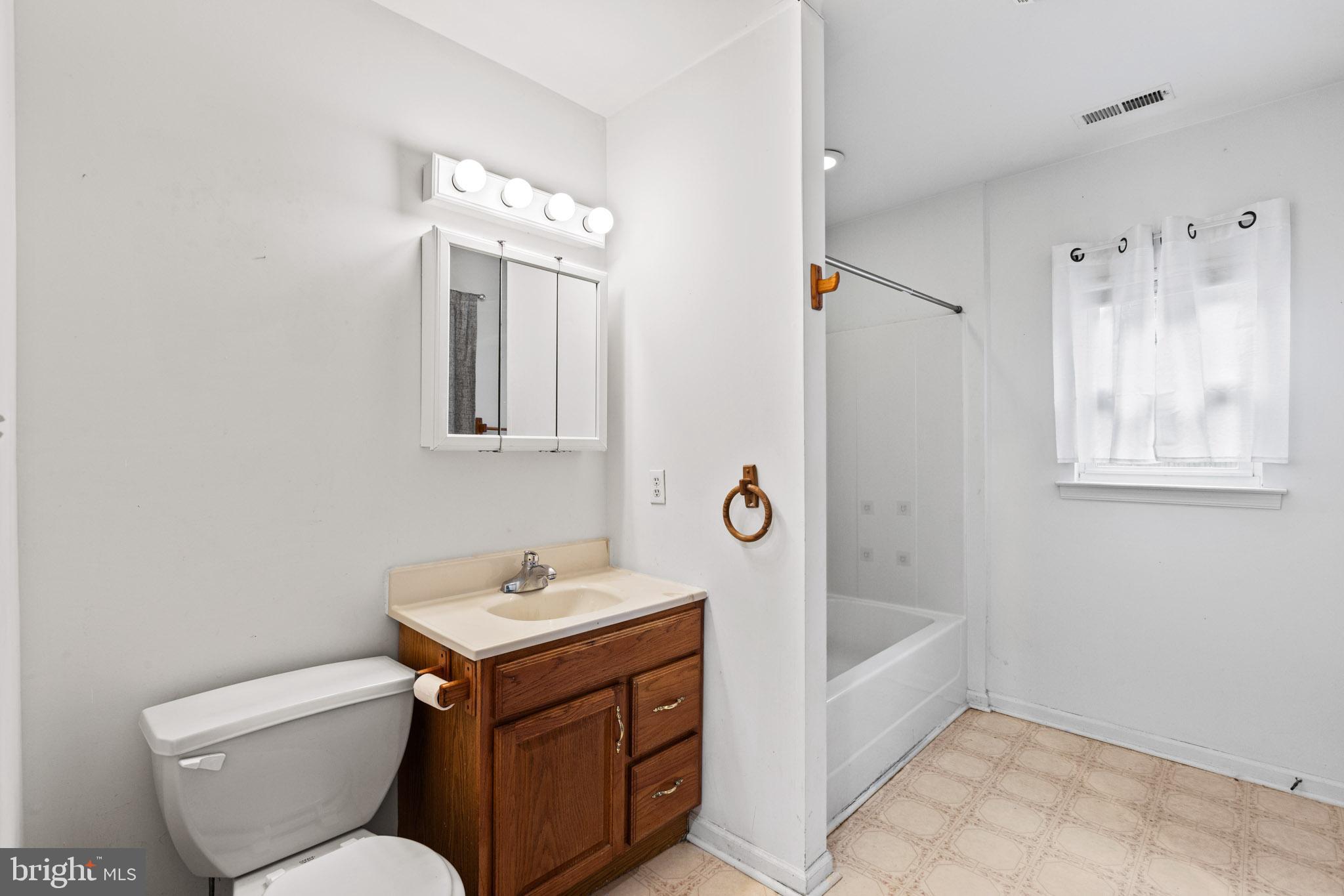 SAINT GEORGE ISLAND - Residential Lease