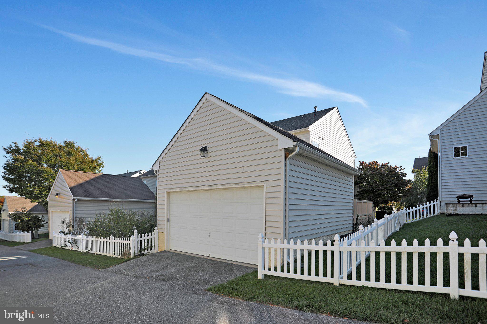 HUNTFIELD - Residential