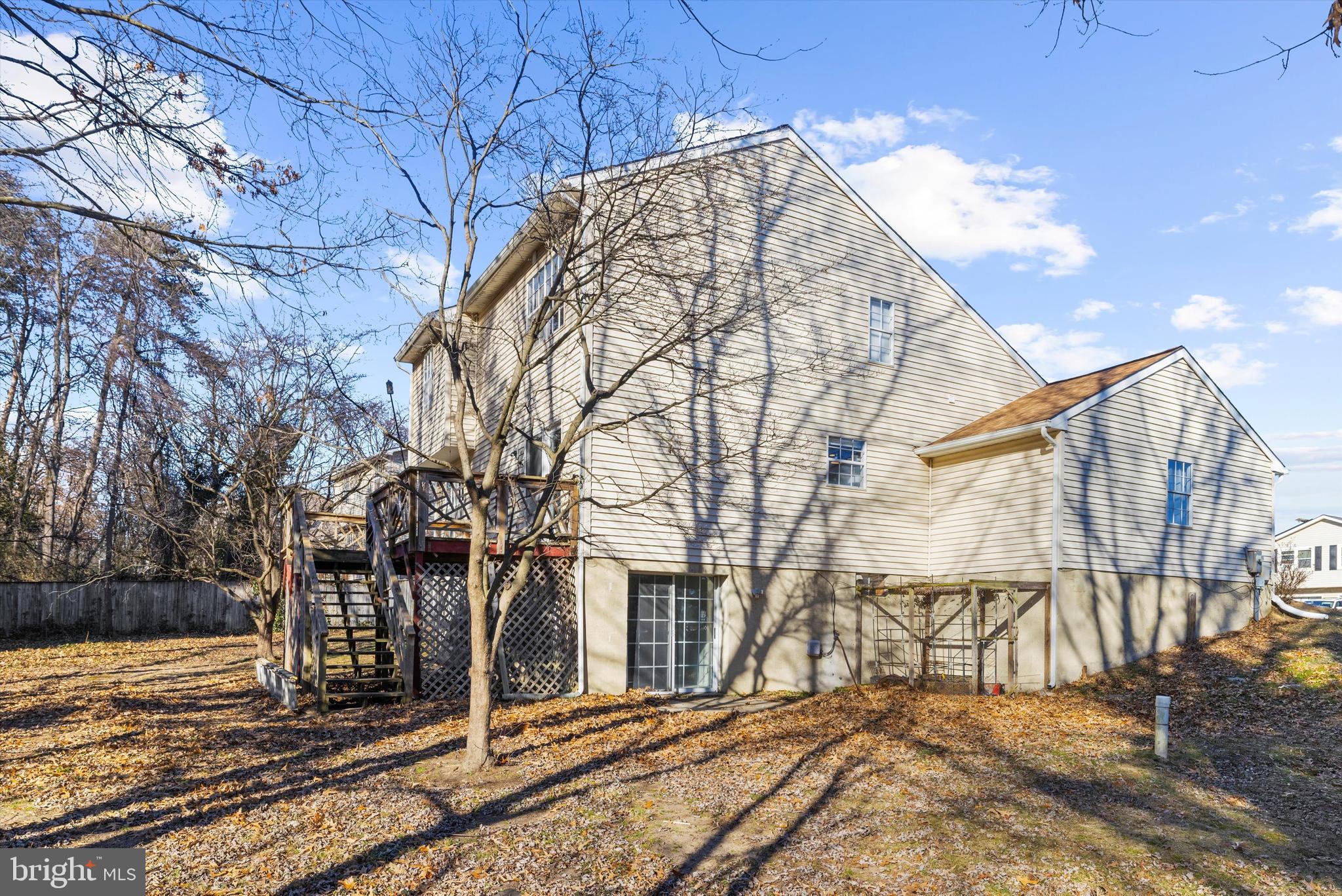 RIDGEFIELD - Residential