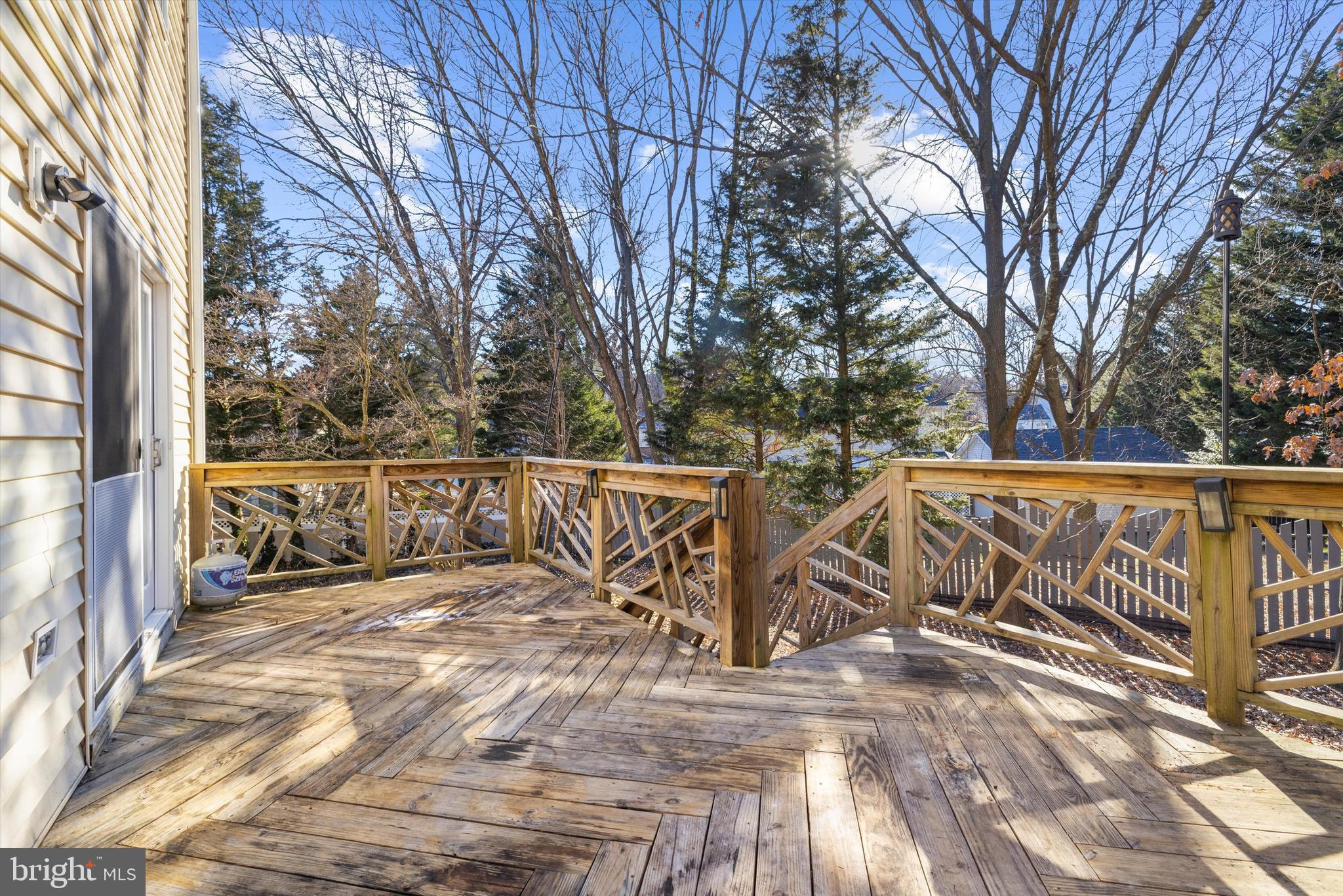 RIDGEFIELD - Residential