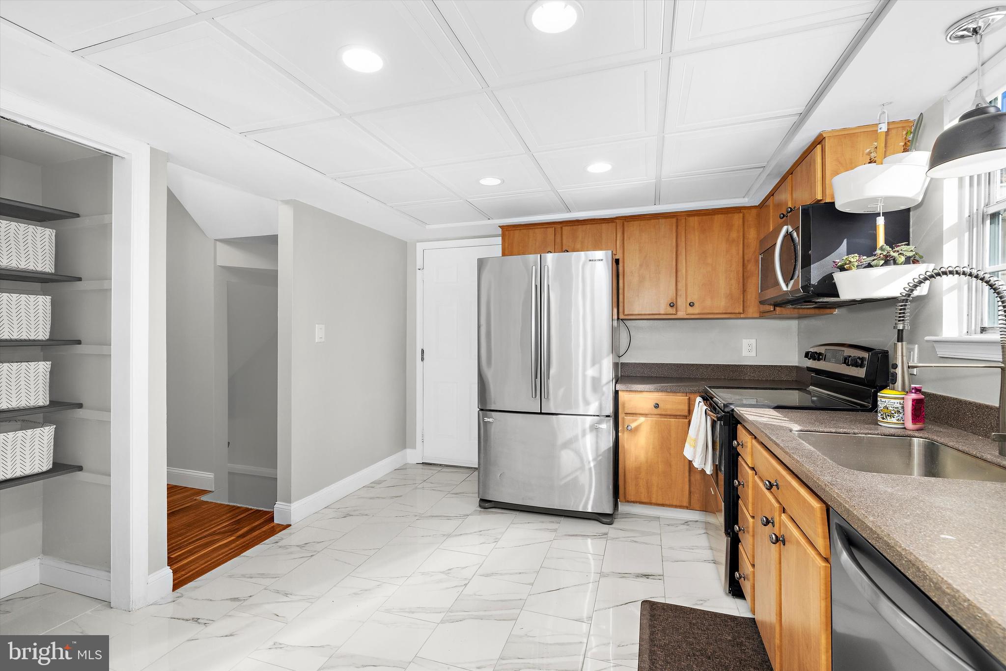 RIDGEFIELD - Residential