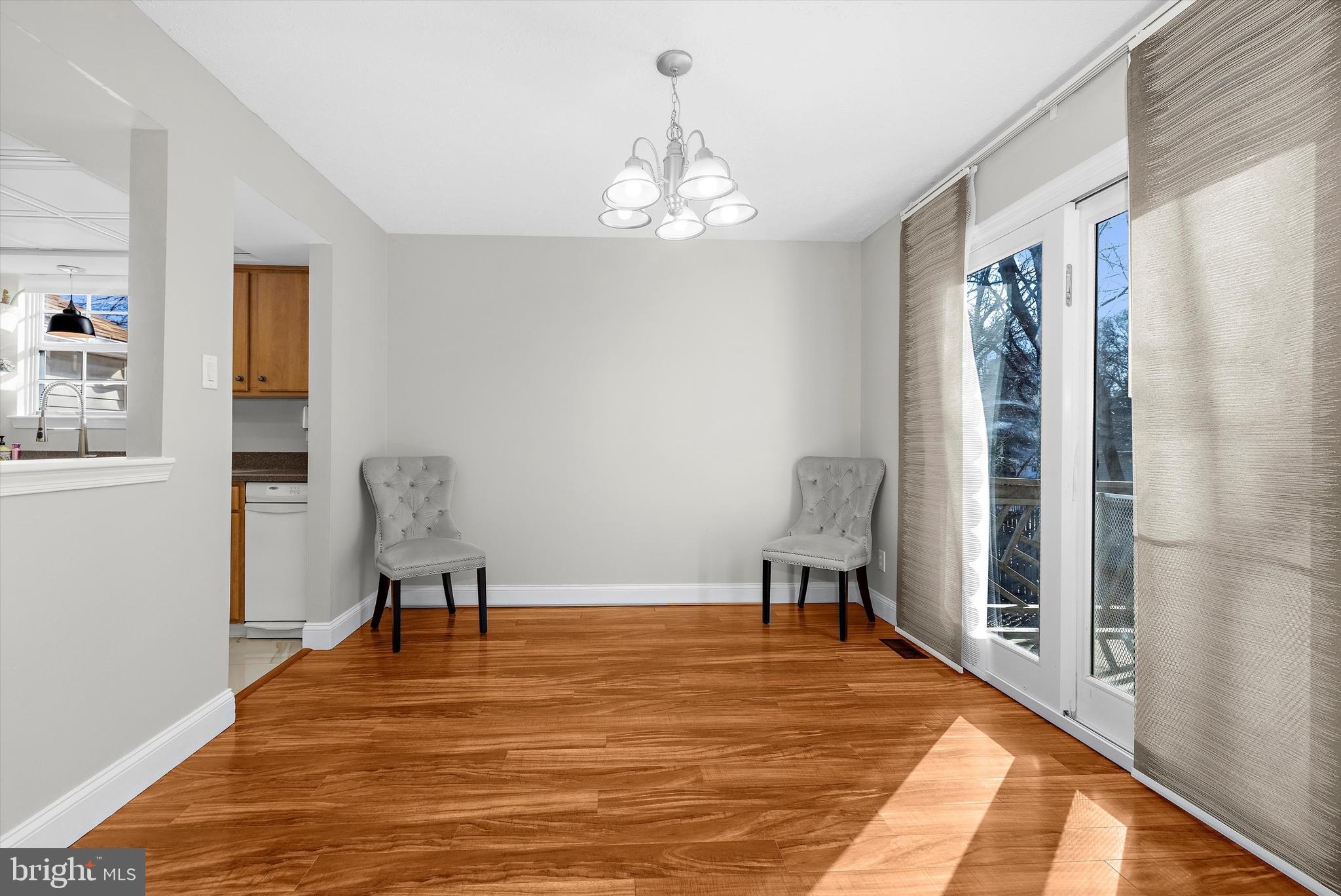 RIDGEFIELD - Residential