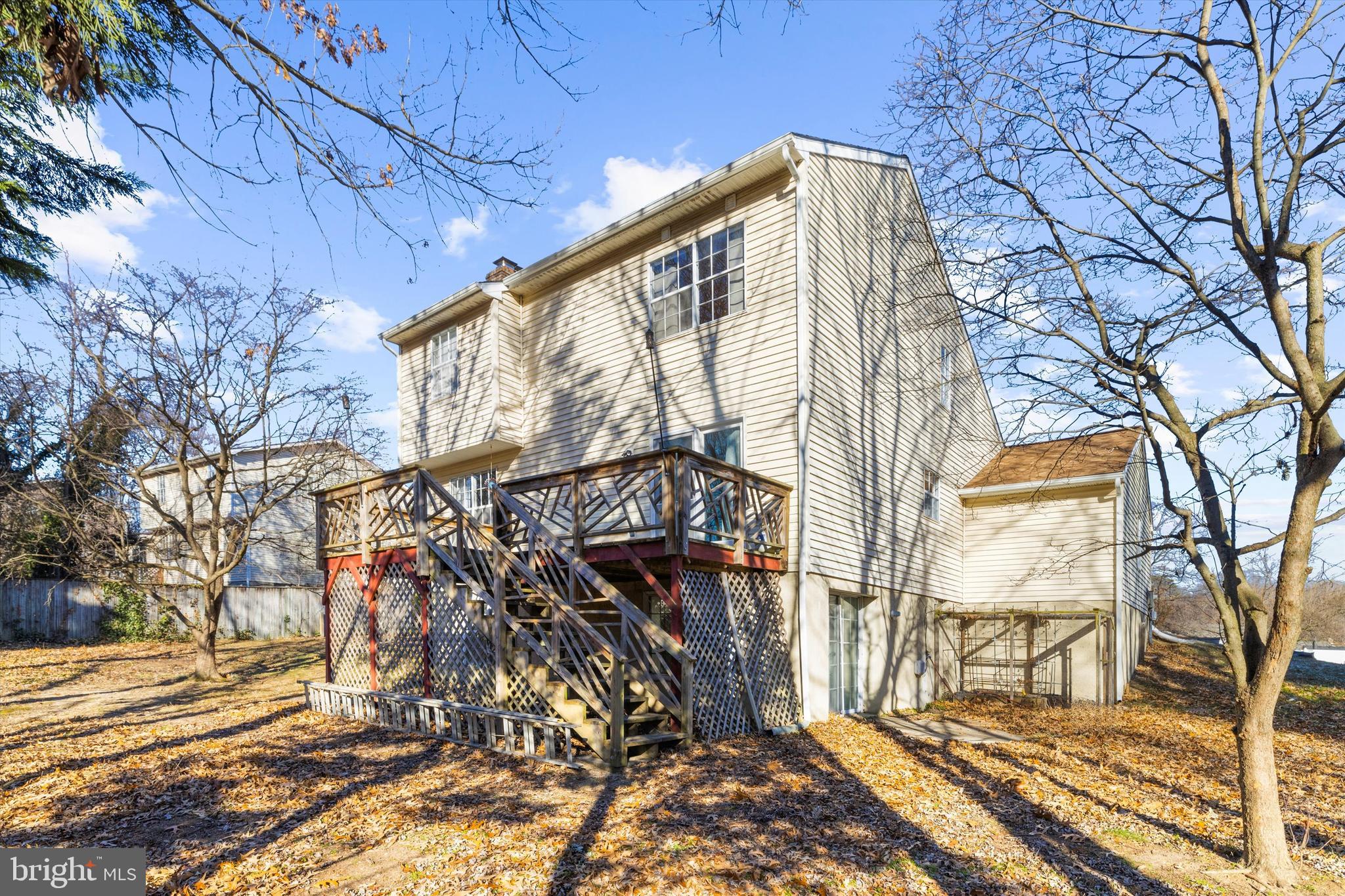 RIDGEFIELD - Residential