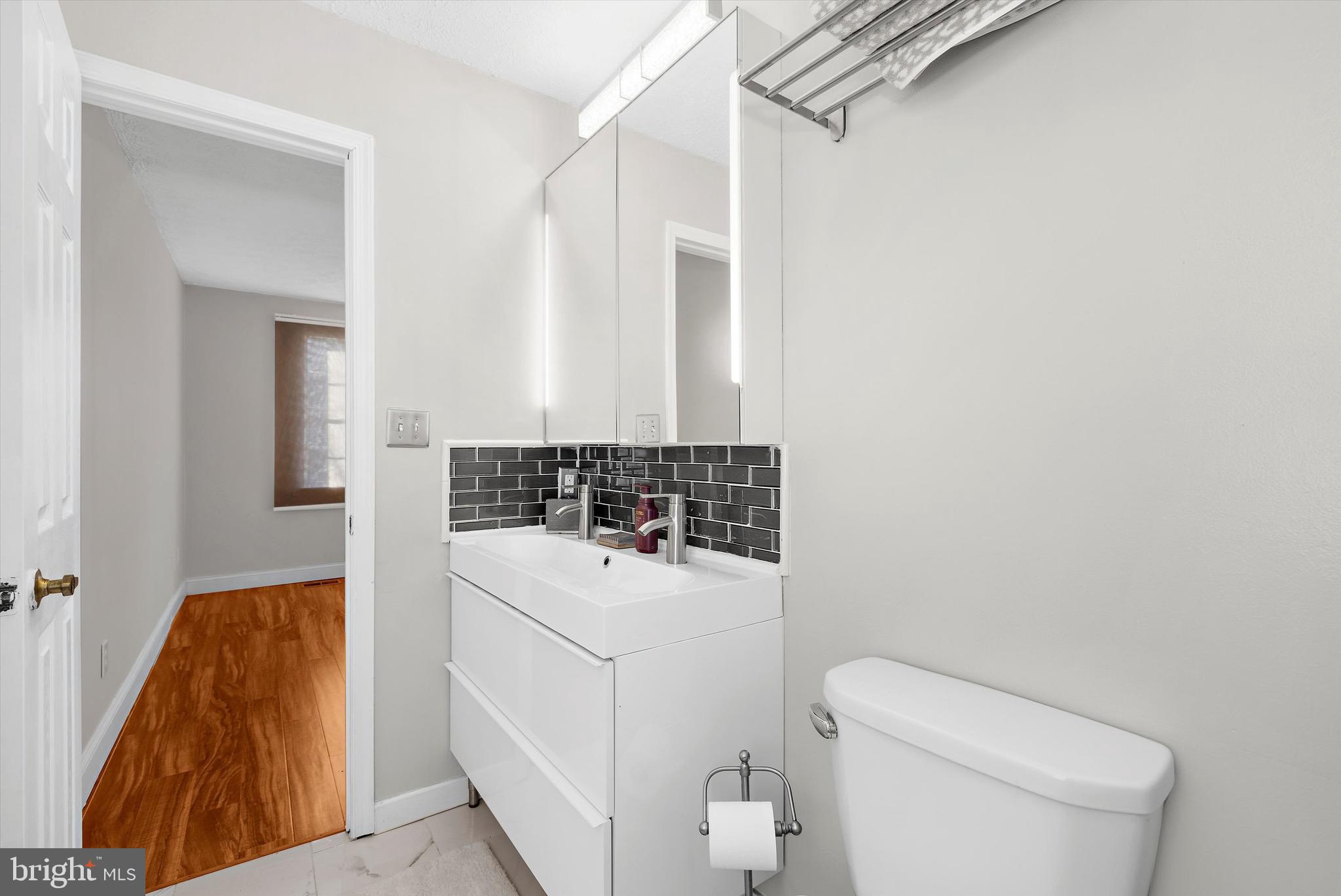 RIDGEFIELD - Residential