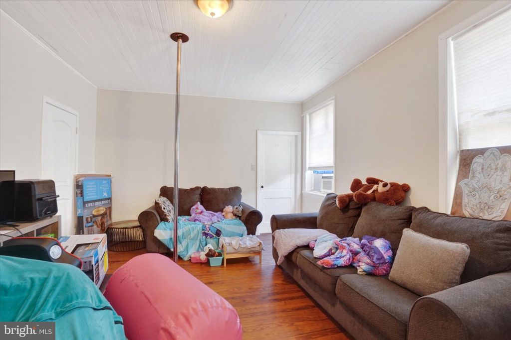 Photo of 56 S Pershing Avenue, YORK, PA 17401 (MLS # PAYK2090644)