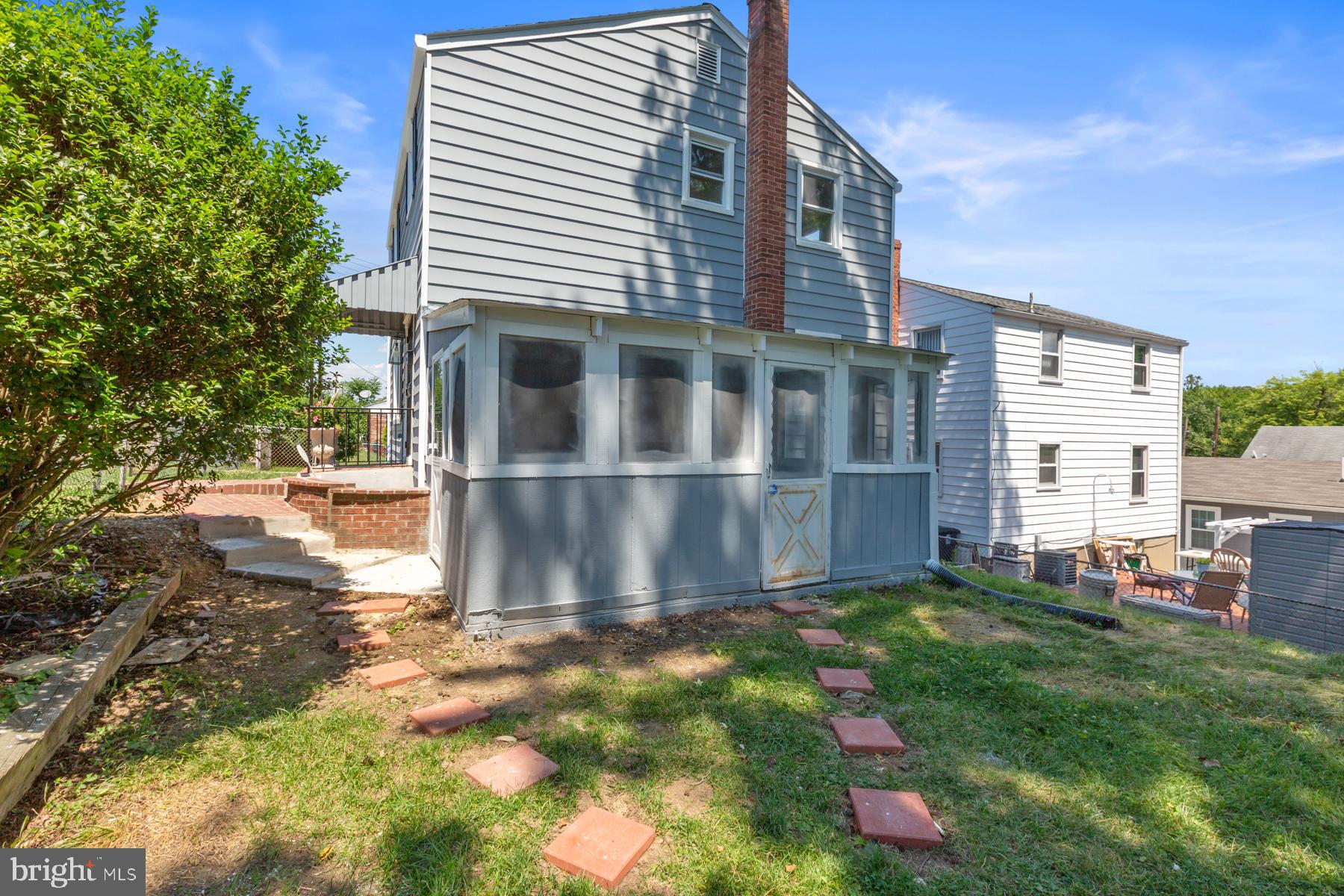 CAPITOL HEIGHTS - Residential