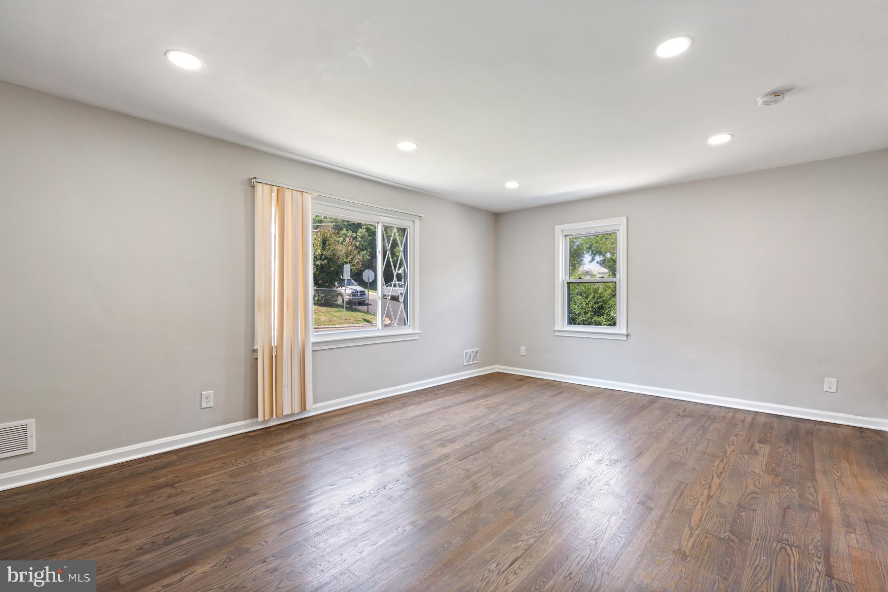 CAPITOL HEIGHTS - Residential