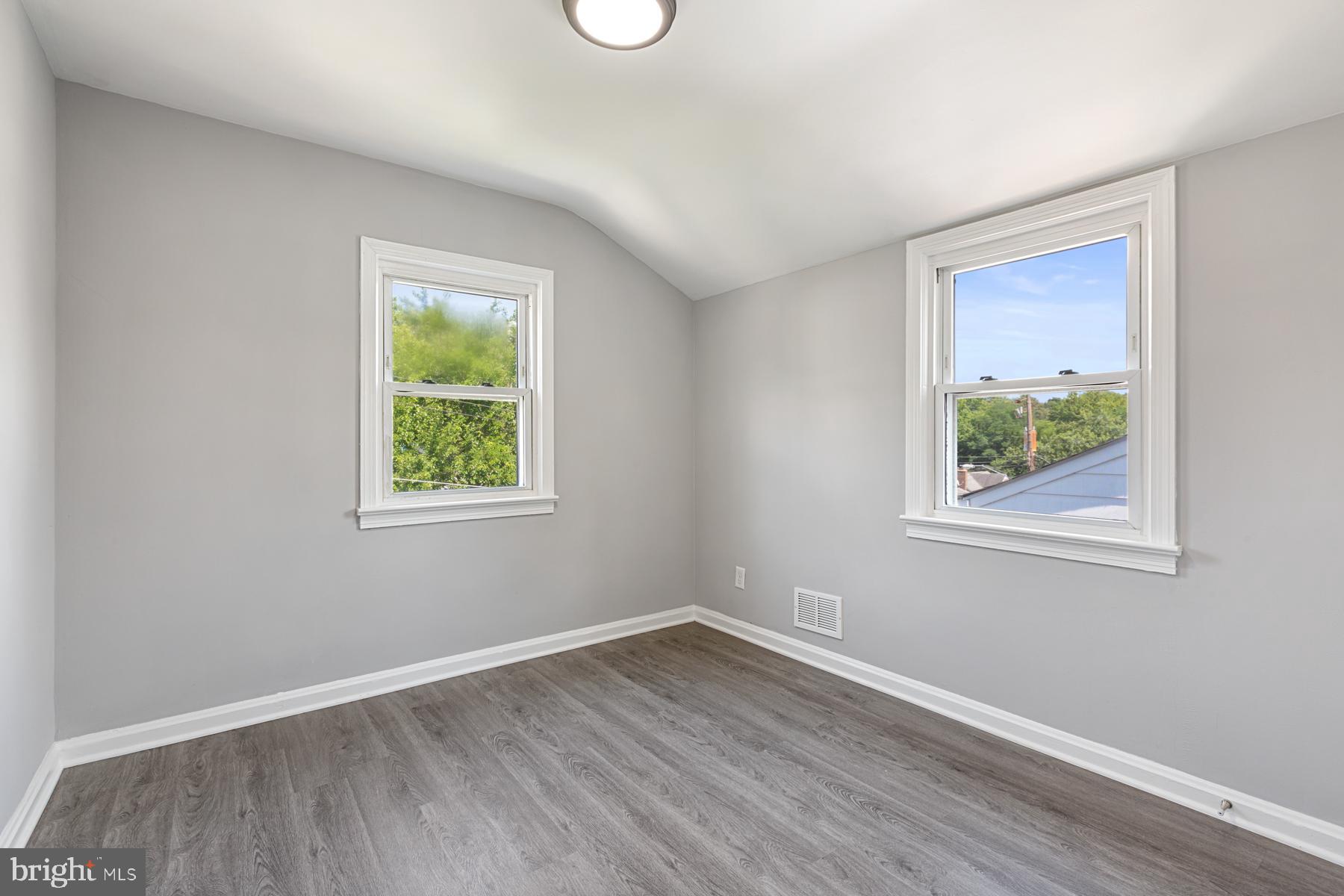 CAPITOL HEIGHTS - Residential