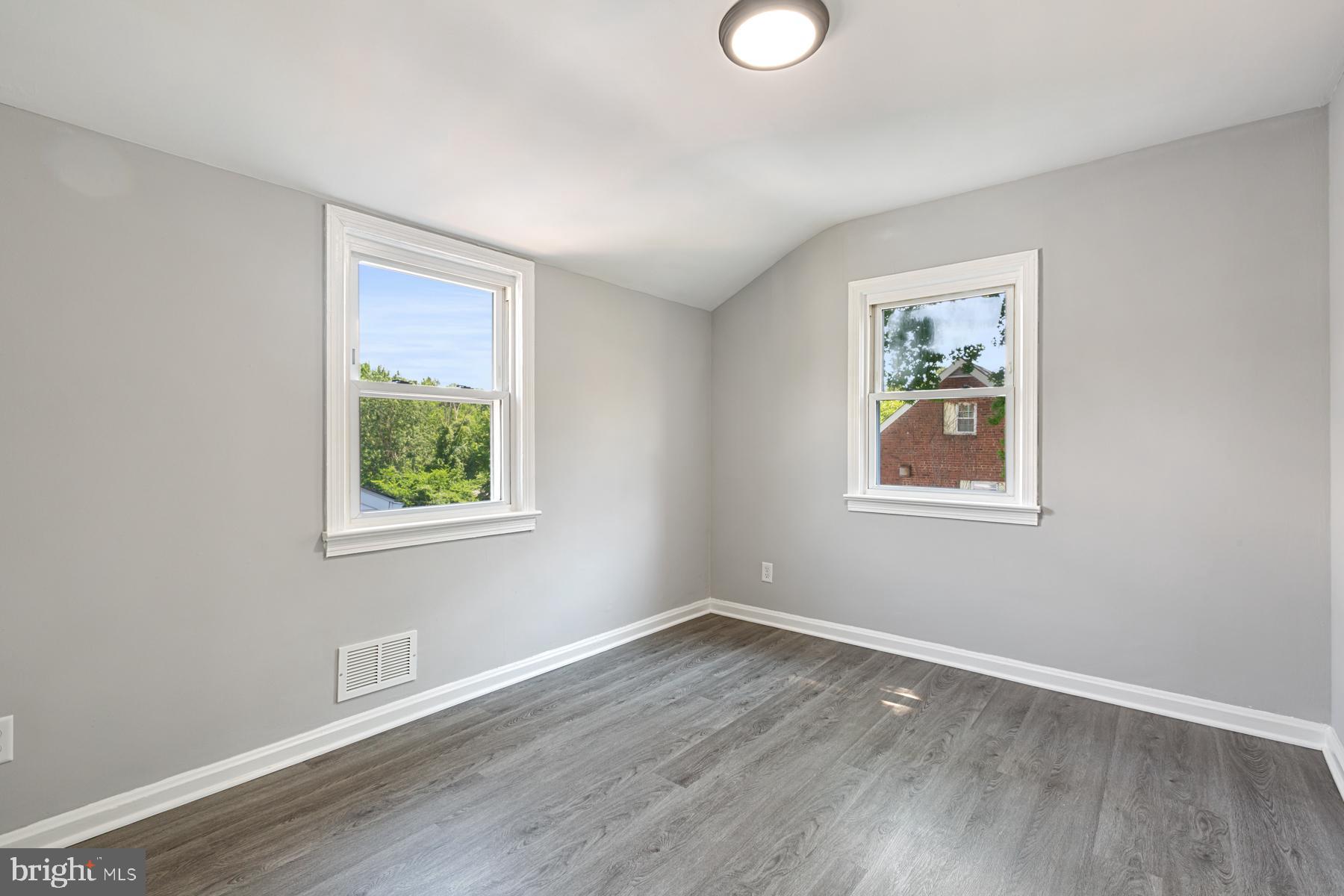 CAPITOL HEIGHTS - Residential