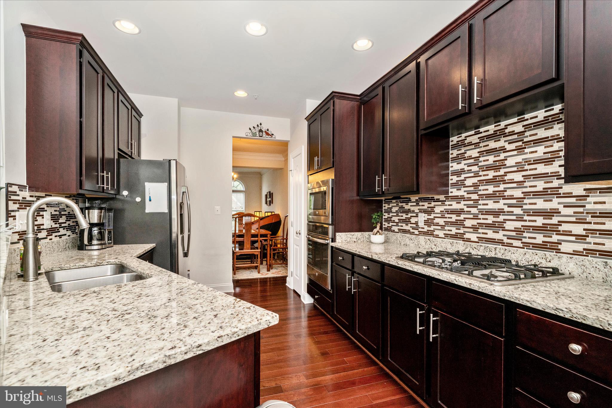 THE ENCLAVE AT ARUNDEL PRESERVE - Residential
