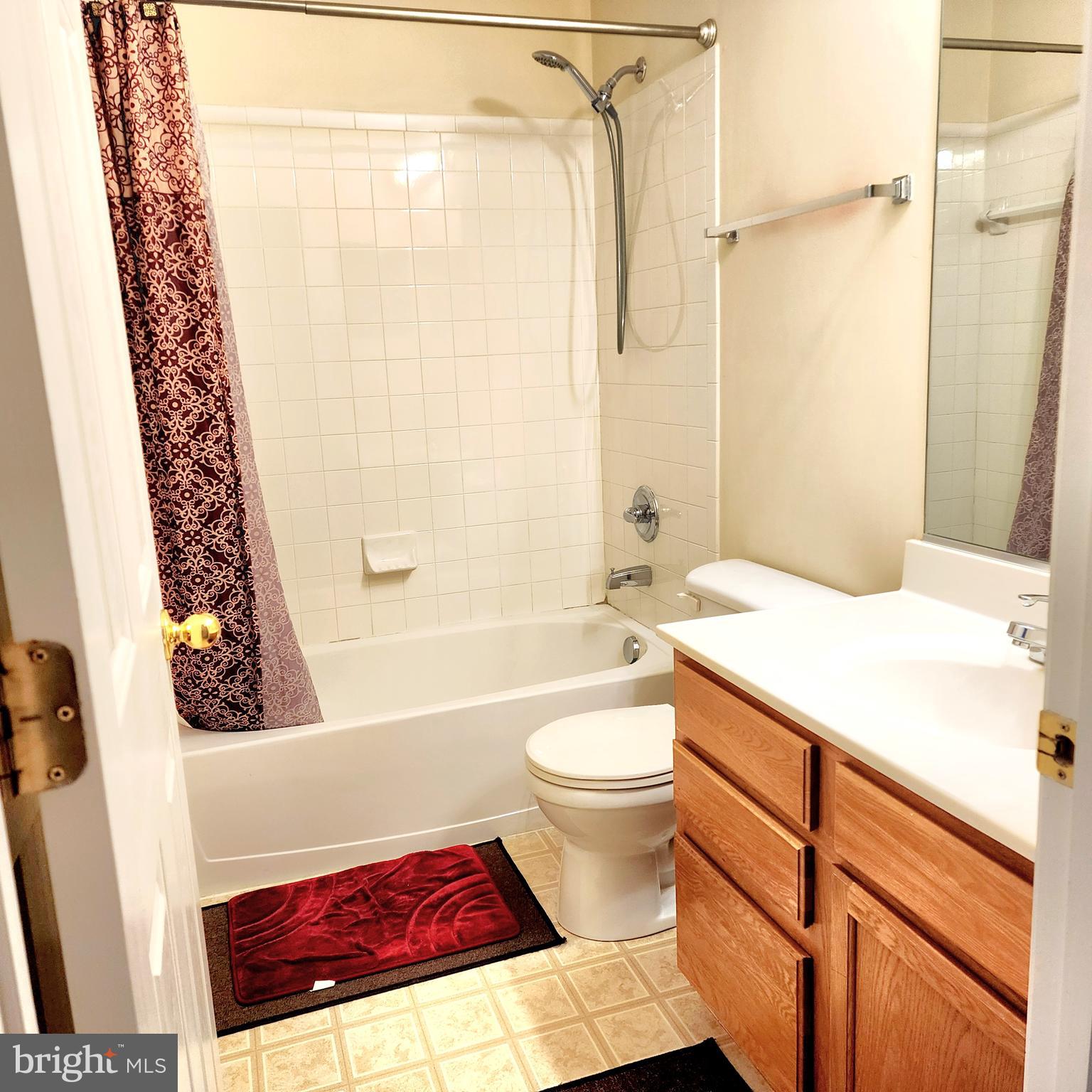 DEERBORNE - Residential Lease