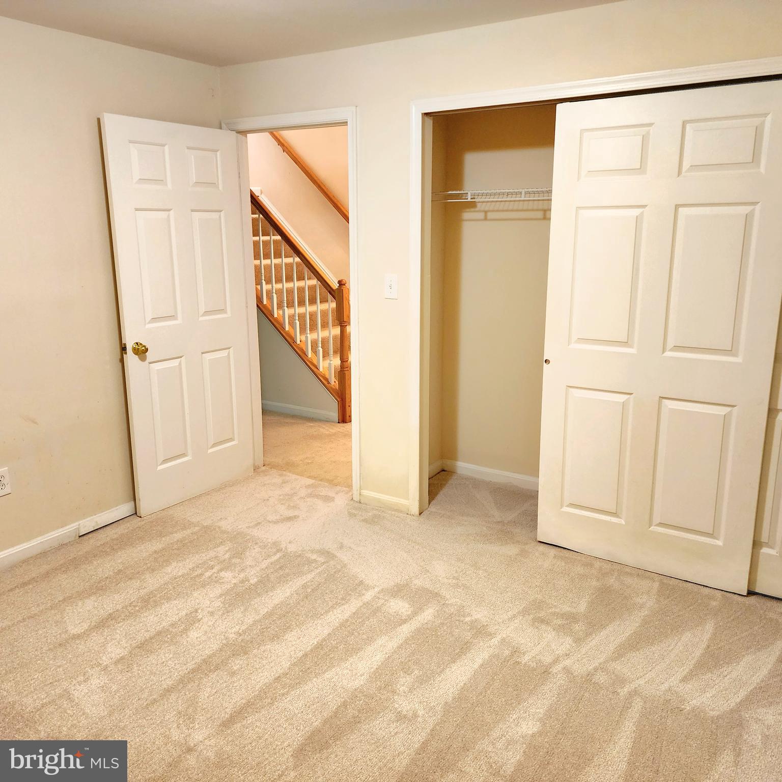 DEERBORNE - Residential Lease