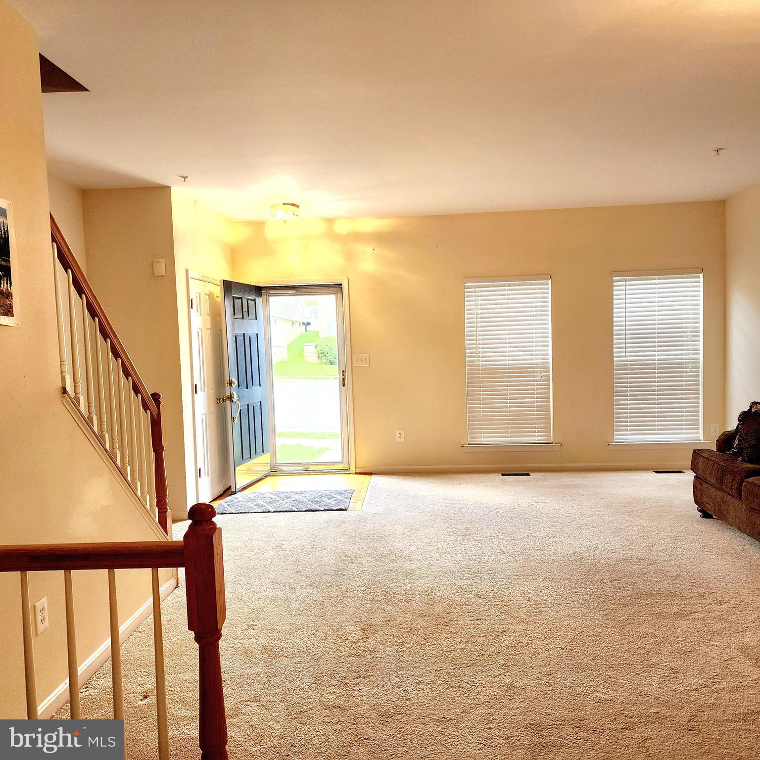 DEERBORNE - Residential Lease