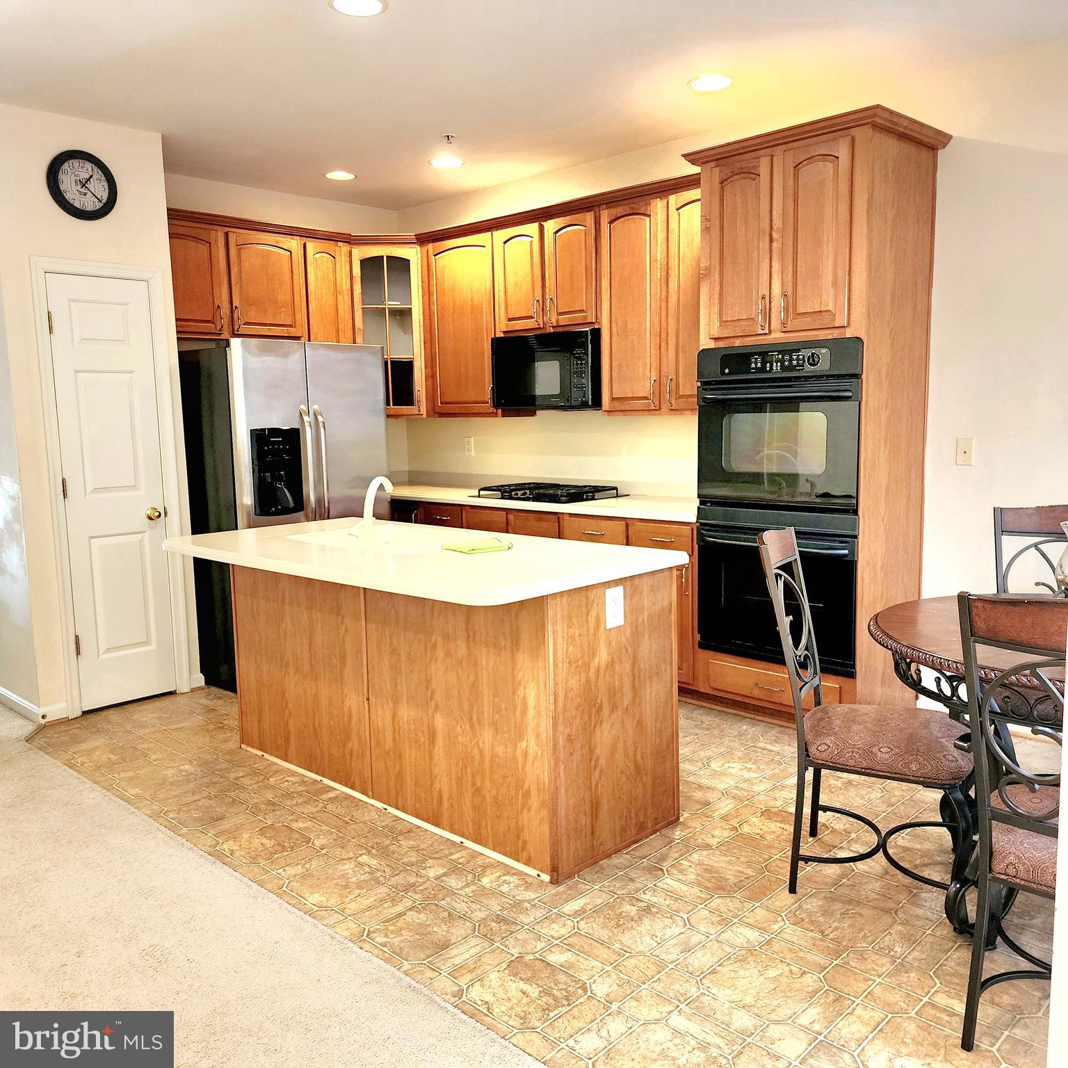 DEERBORNE - Residential Lease