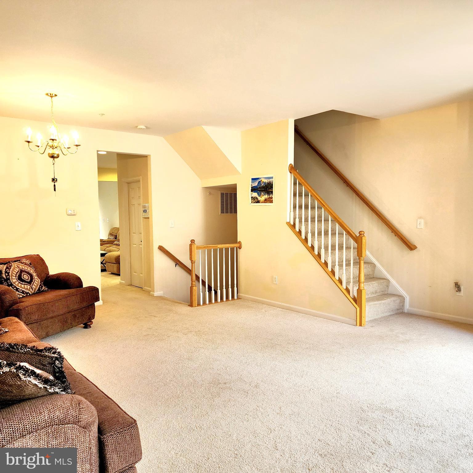 DEERBORNE - Residential Lease