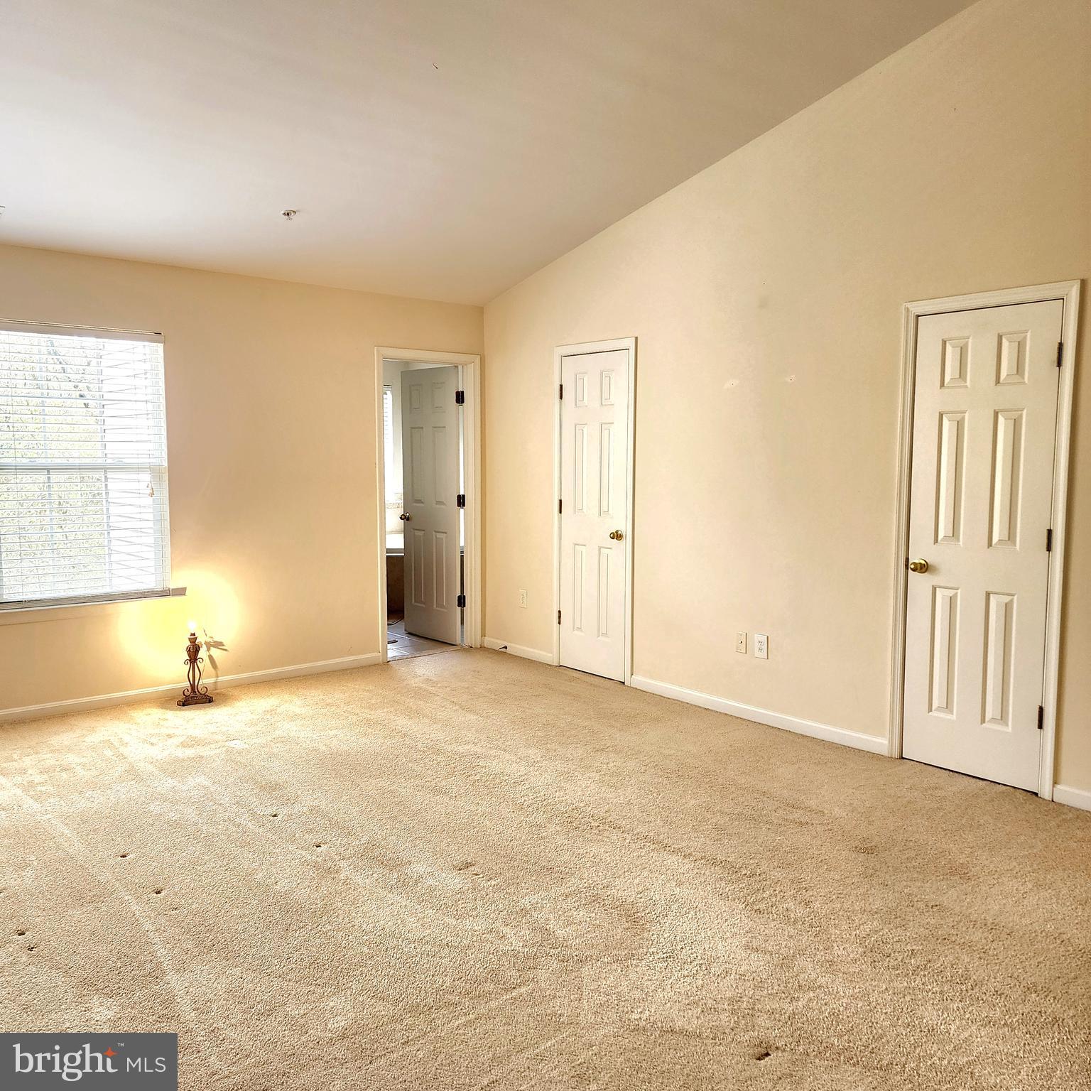 DEERBORNE - Residential Lease