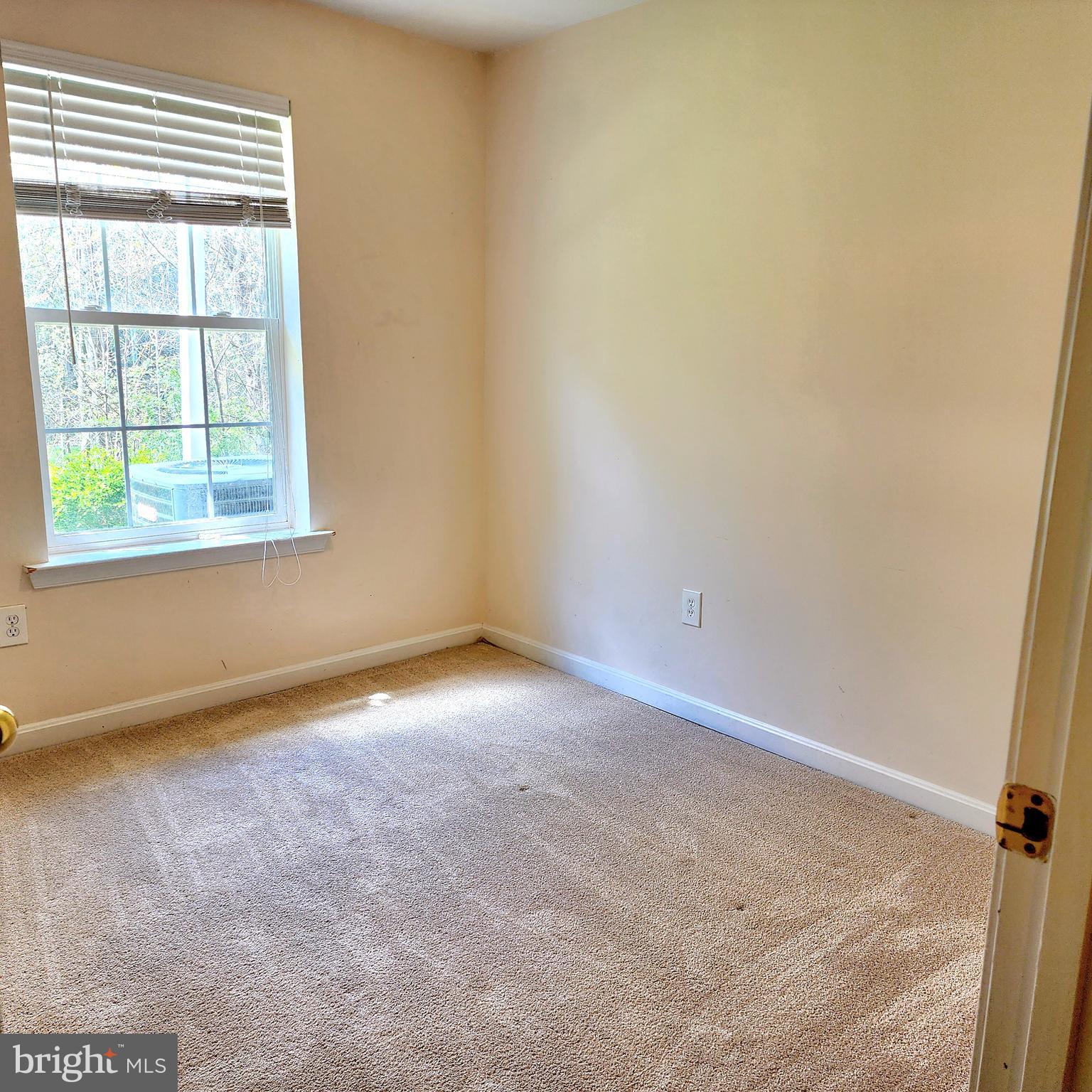 DEERBORNE - Residential Lease